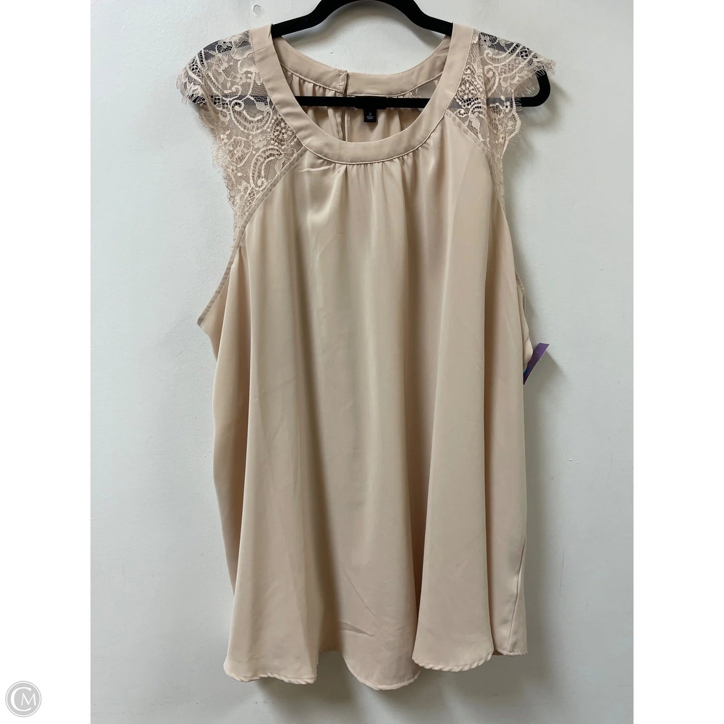 Top Sleeveless By Torrid In Cream, Size: 3x