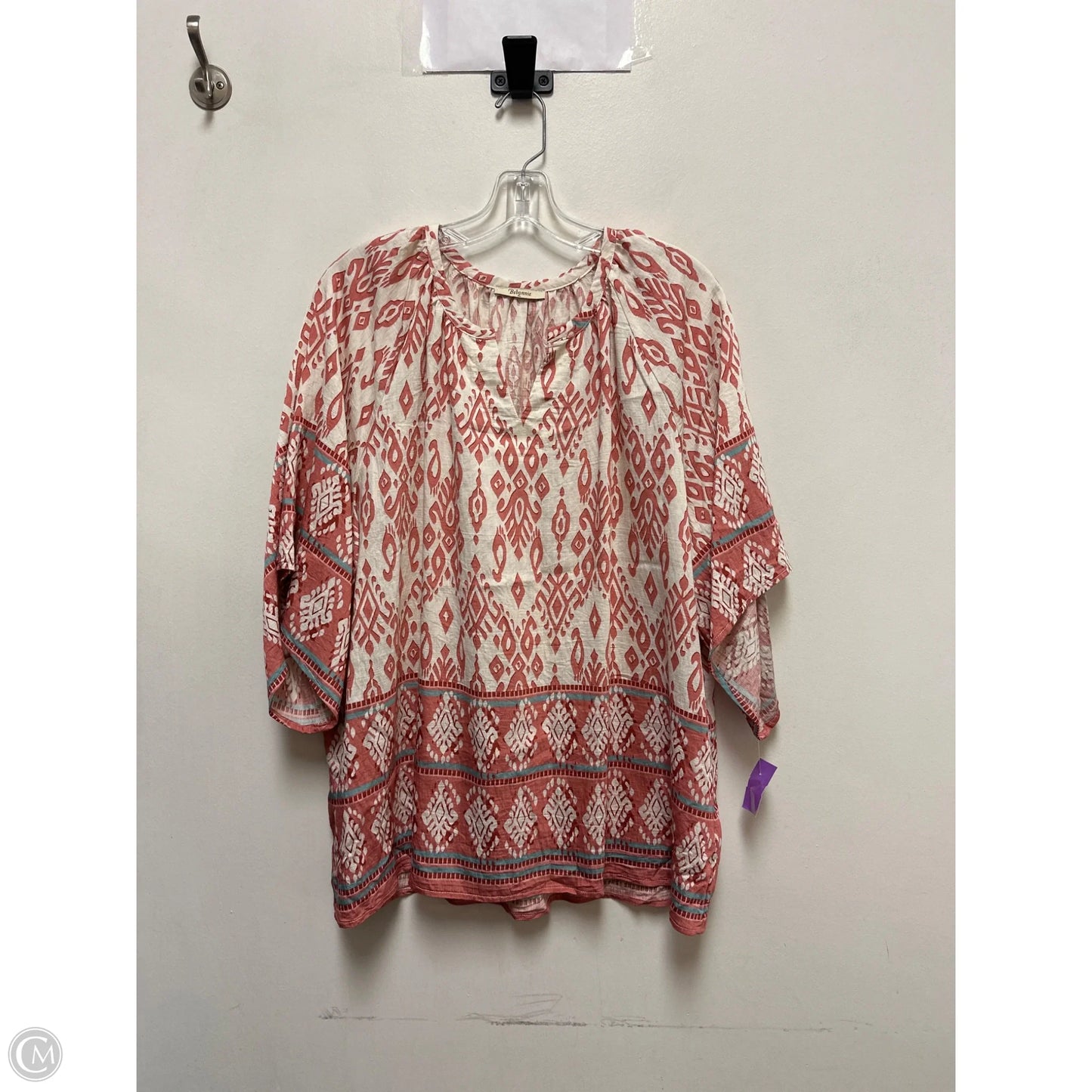 Top Long Sleeve By Clothes Mentor In Cream & Pink, Size: Xl