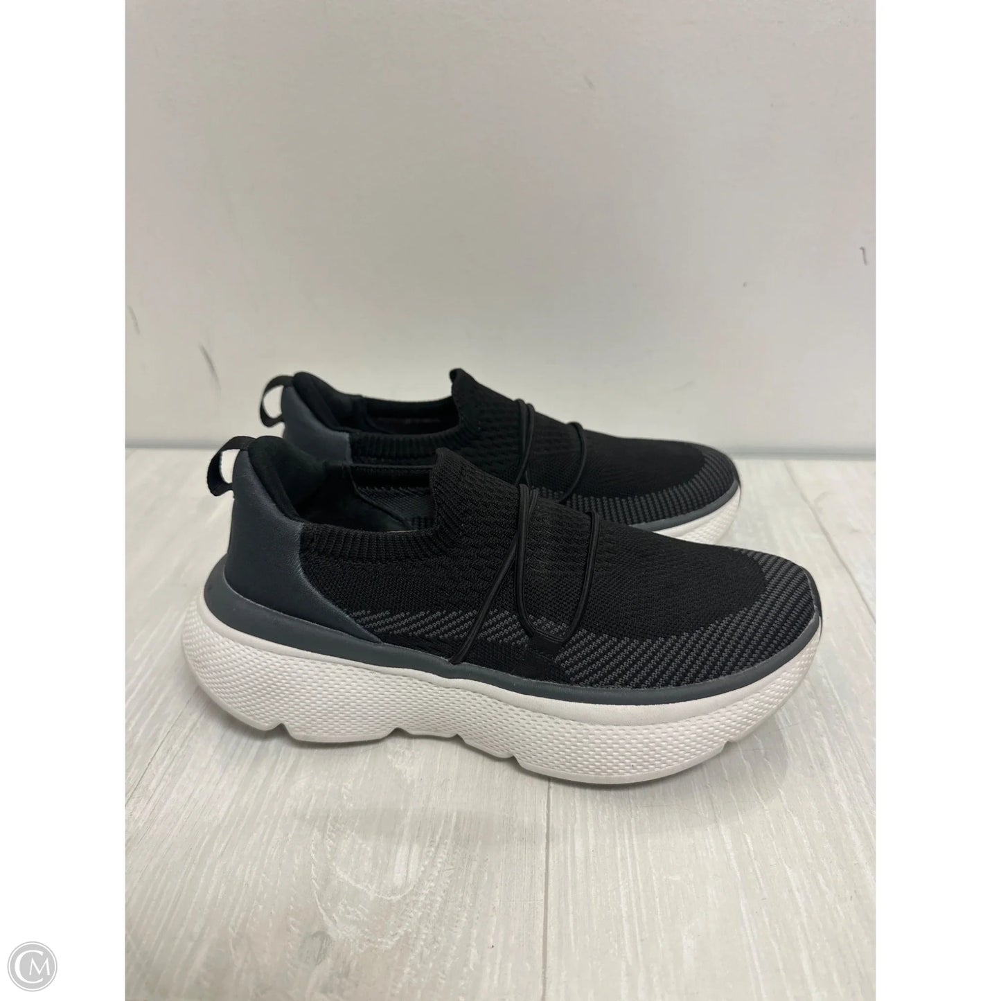 Shoes Athletic By Clothes Mentor In Black, Size: 9