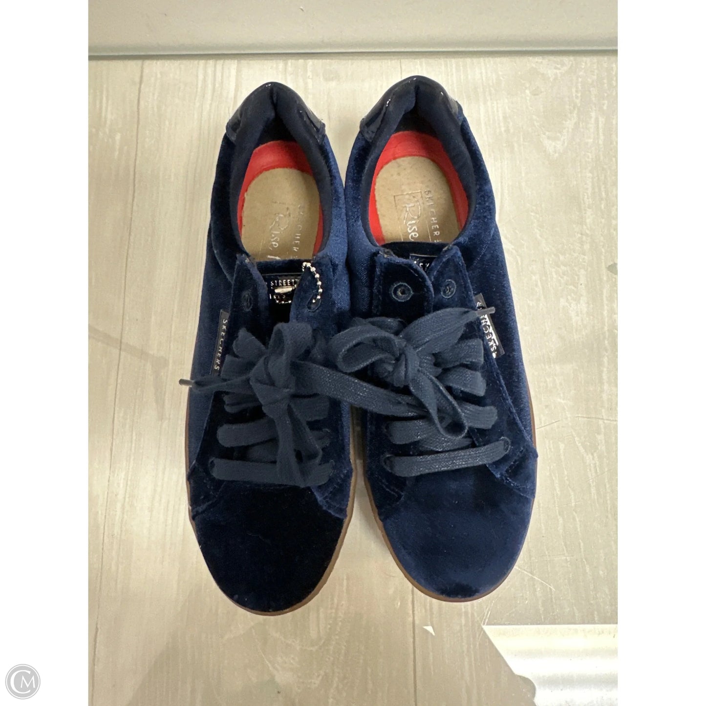 Shoes Sneakers By Skechers In Navy, Size: 6