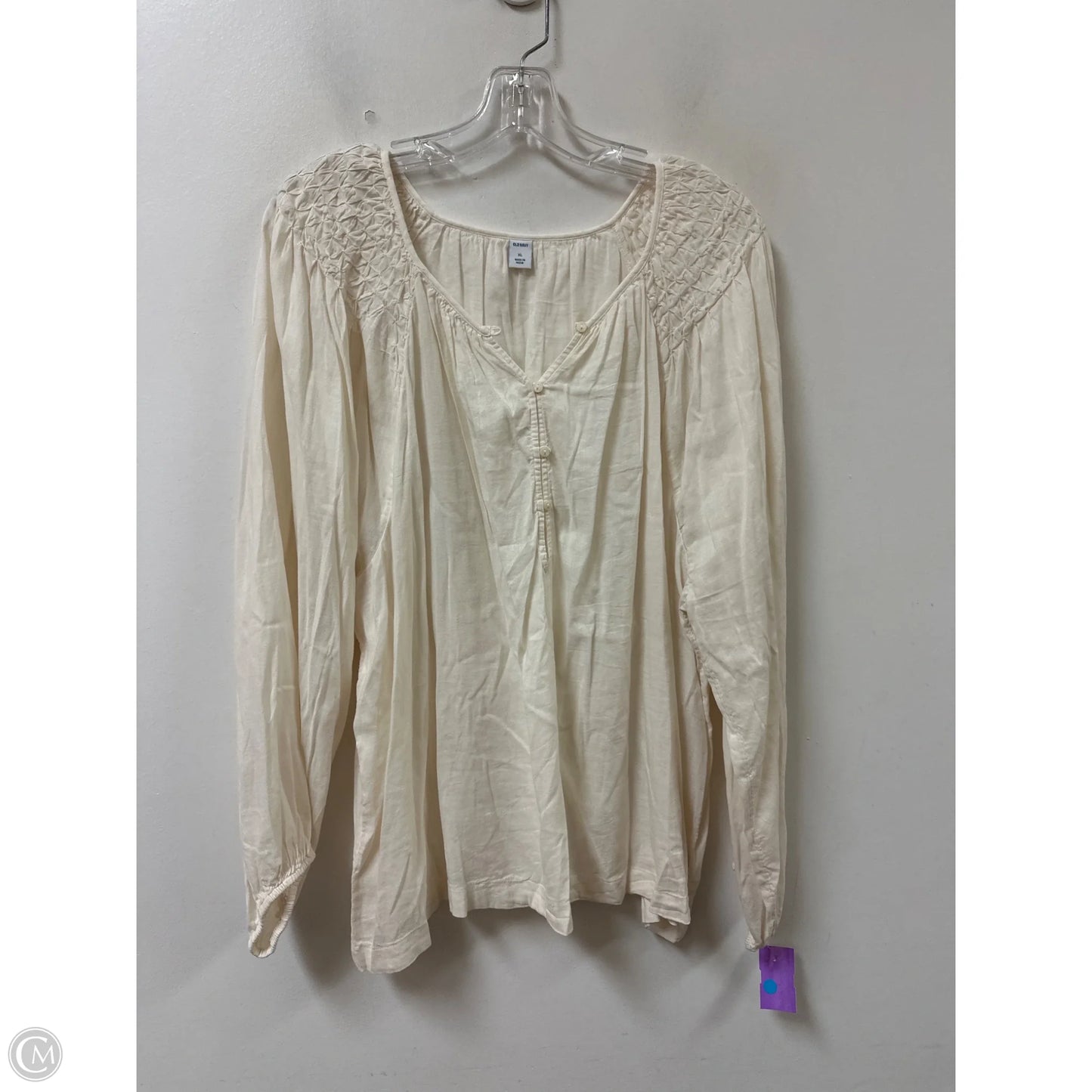 Top Long Sleeve By Old Navy In Cream, Size: Xl