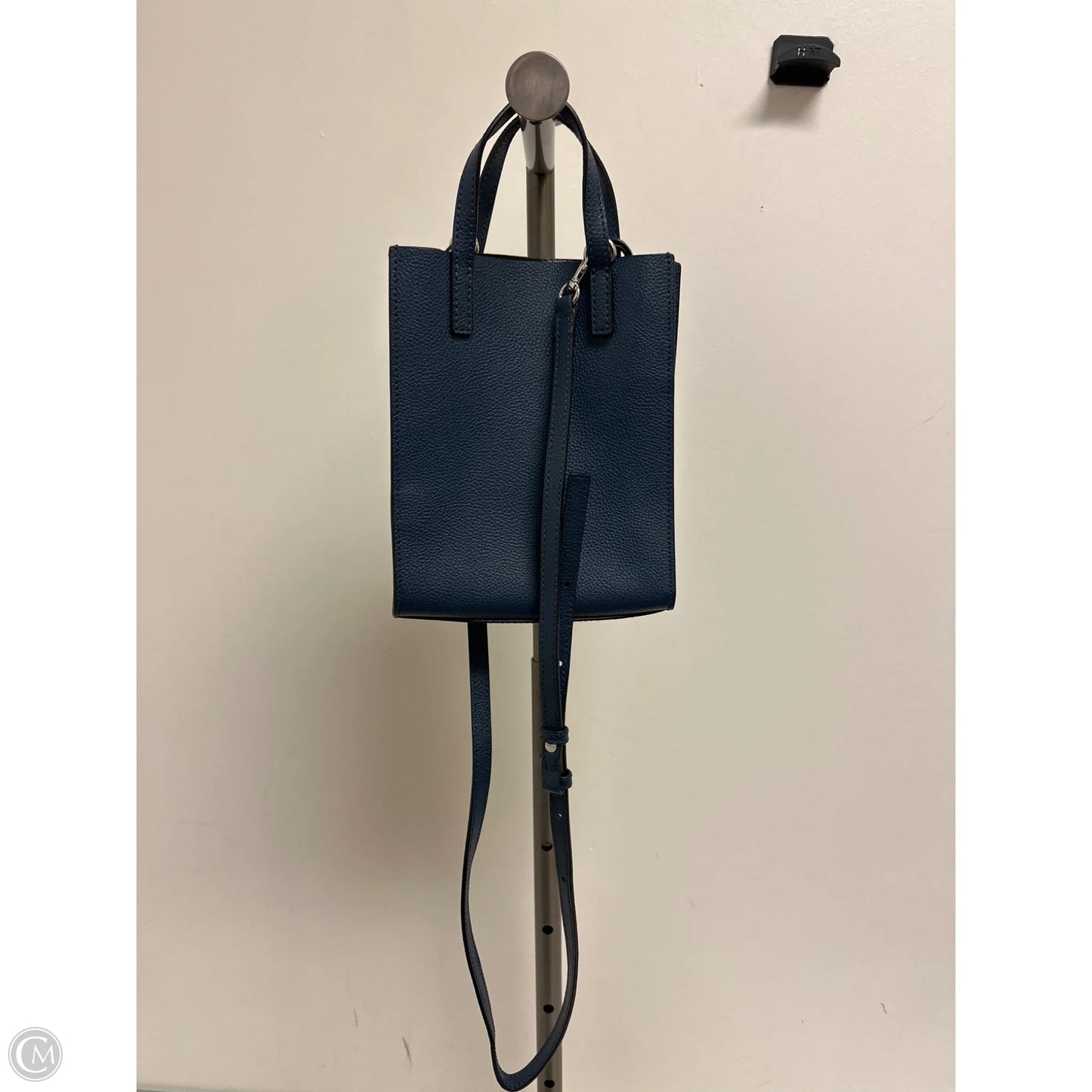 Crossbody Luxury Designer By Marc Jacobs, Size: Small