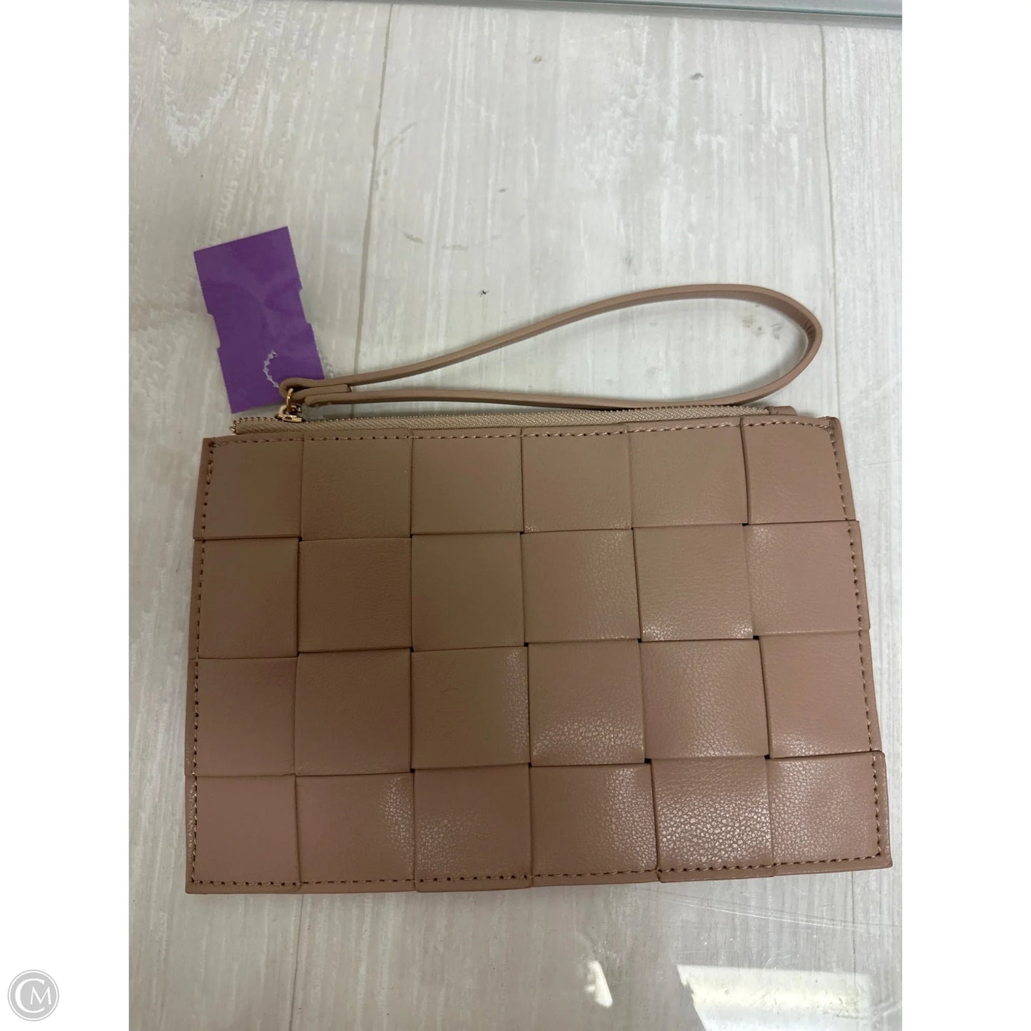 Wristlet By Clothes Mentor, Size: Medium