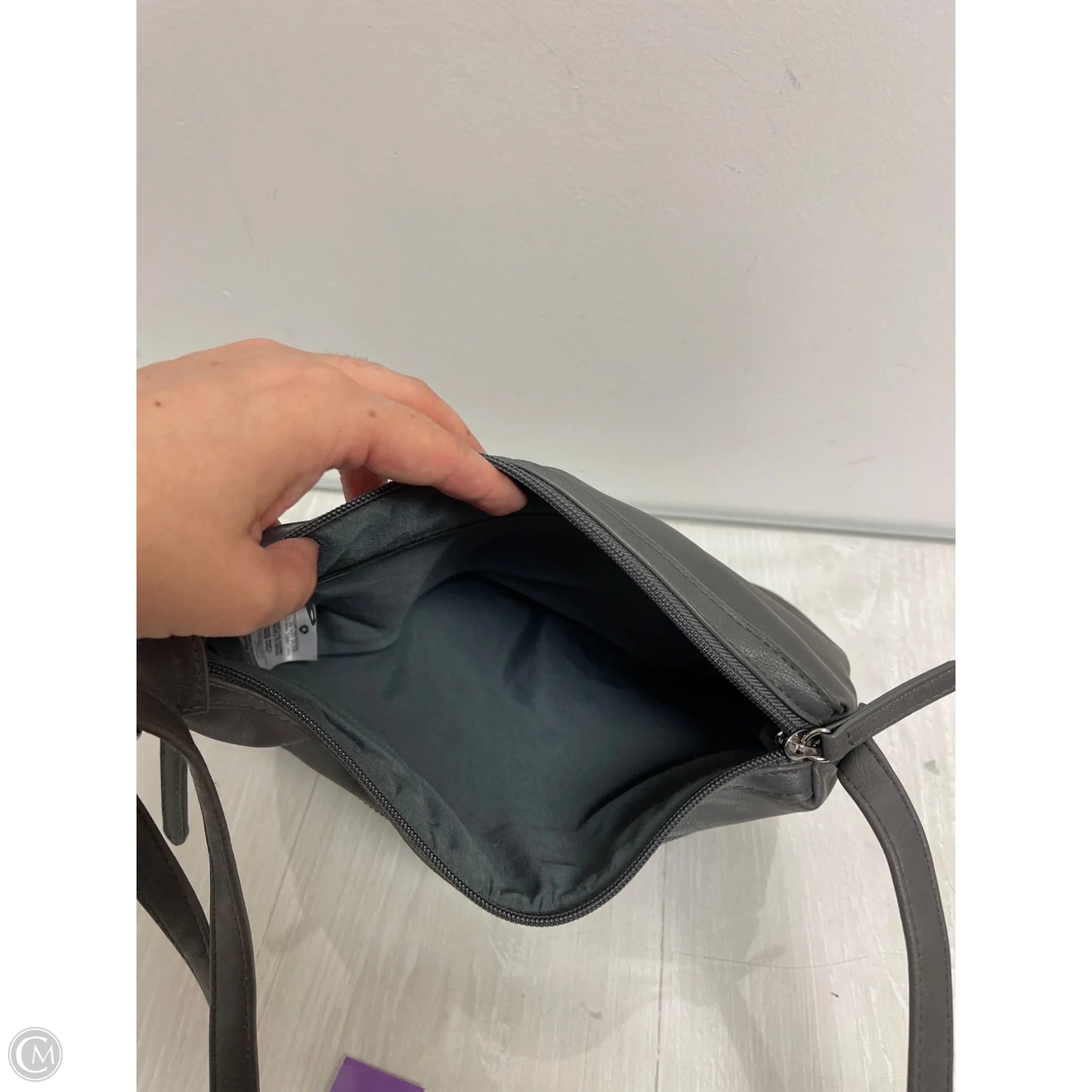 Crossbody By Clothes Mentor, Size: Medium