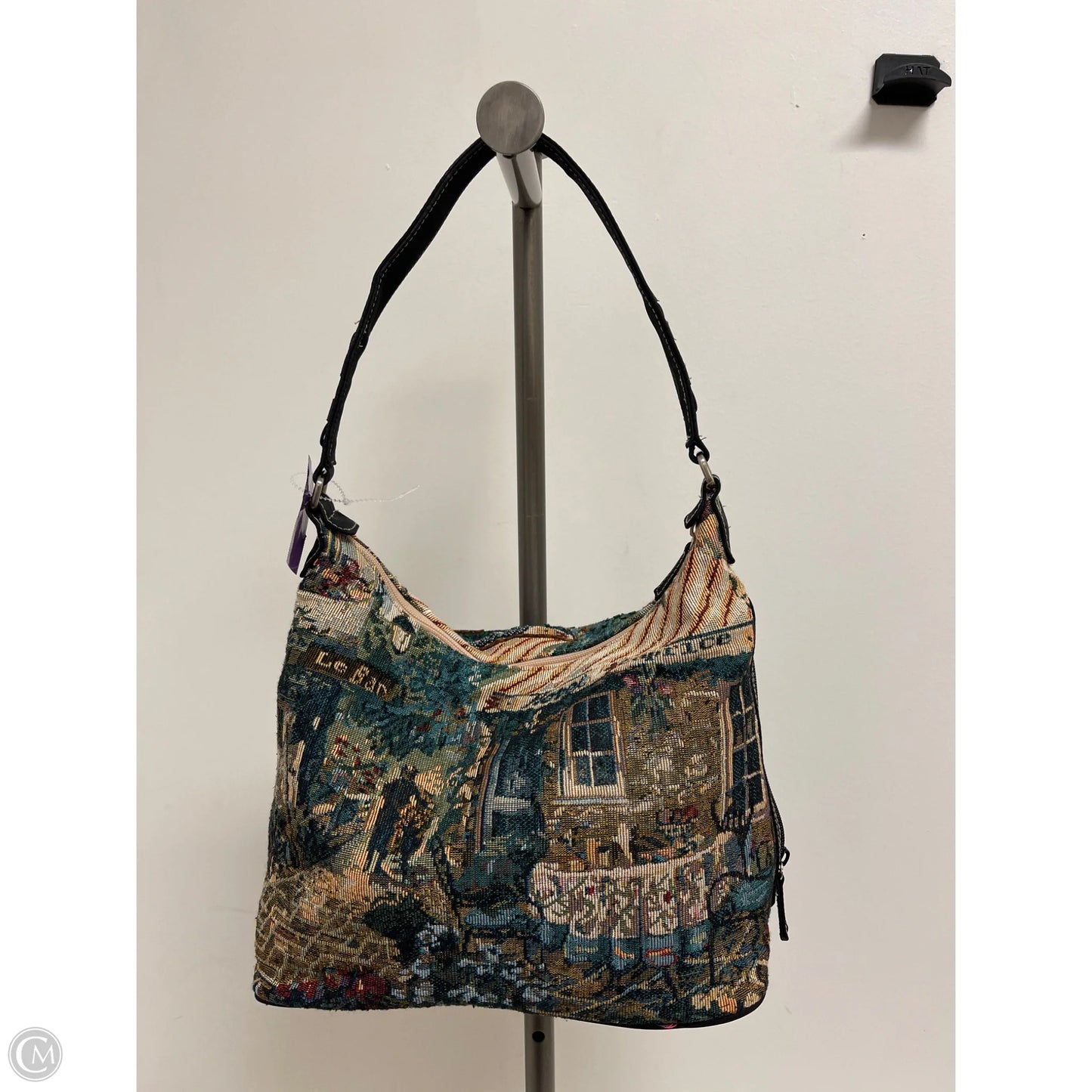 Handbag By Clothes Mentor, Size: Medium