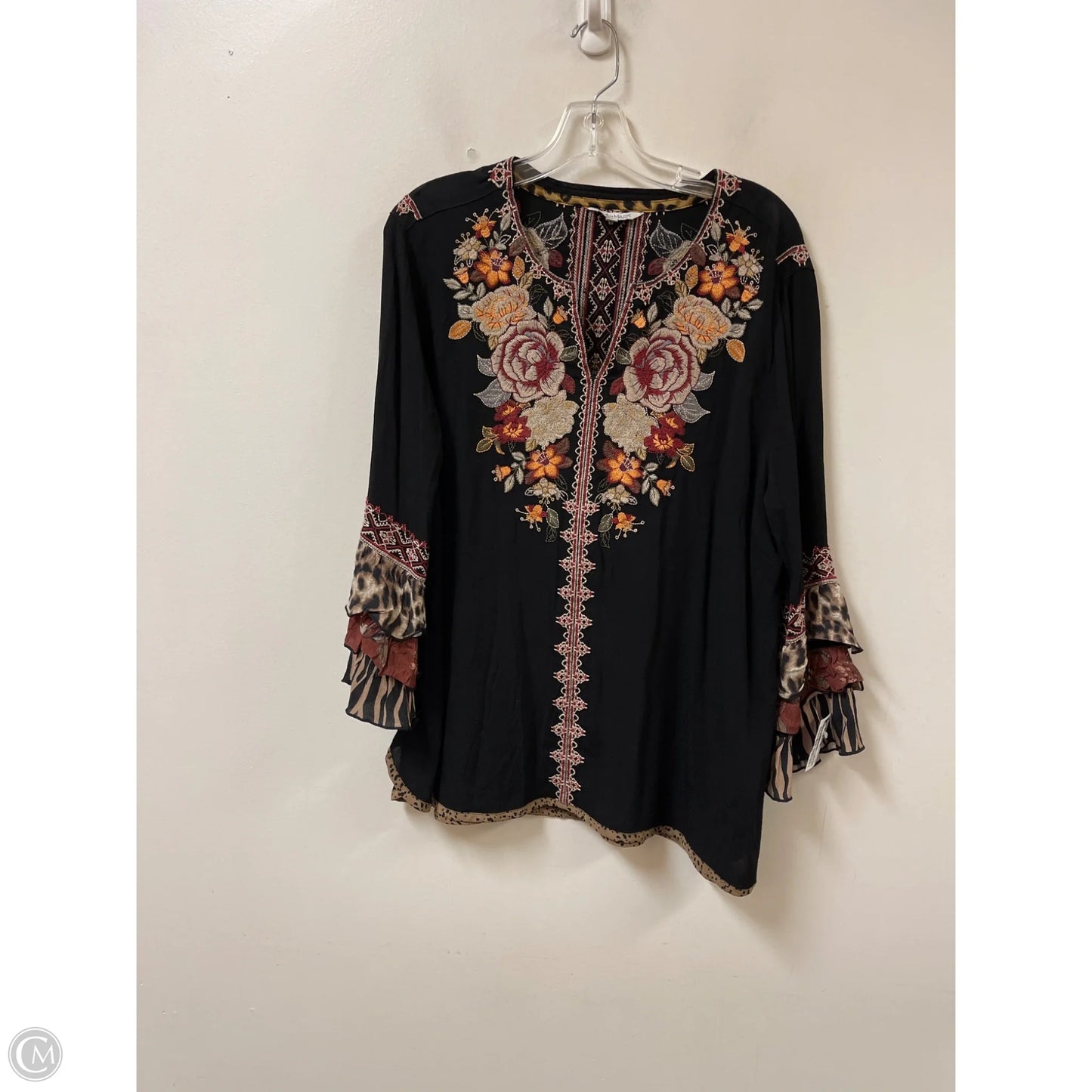 Top Long Sleeve By John Mark In Black, Size: Xl