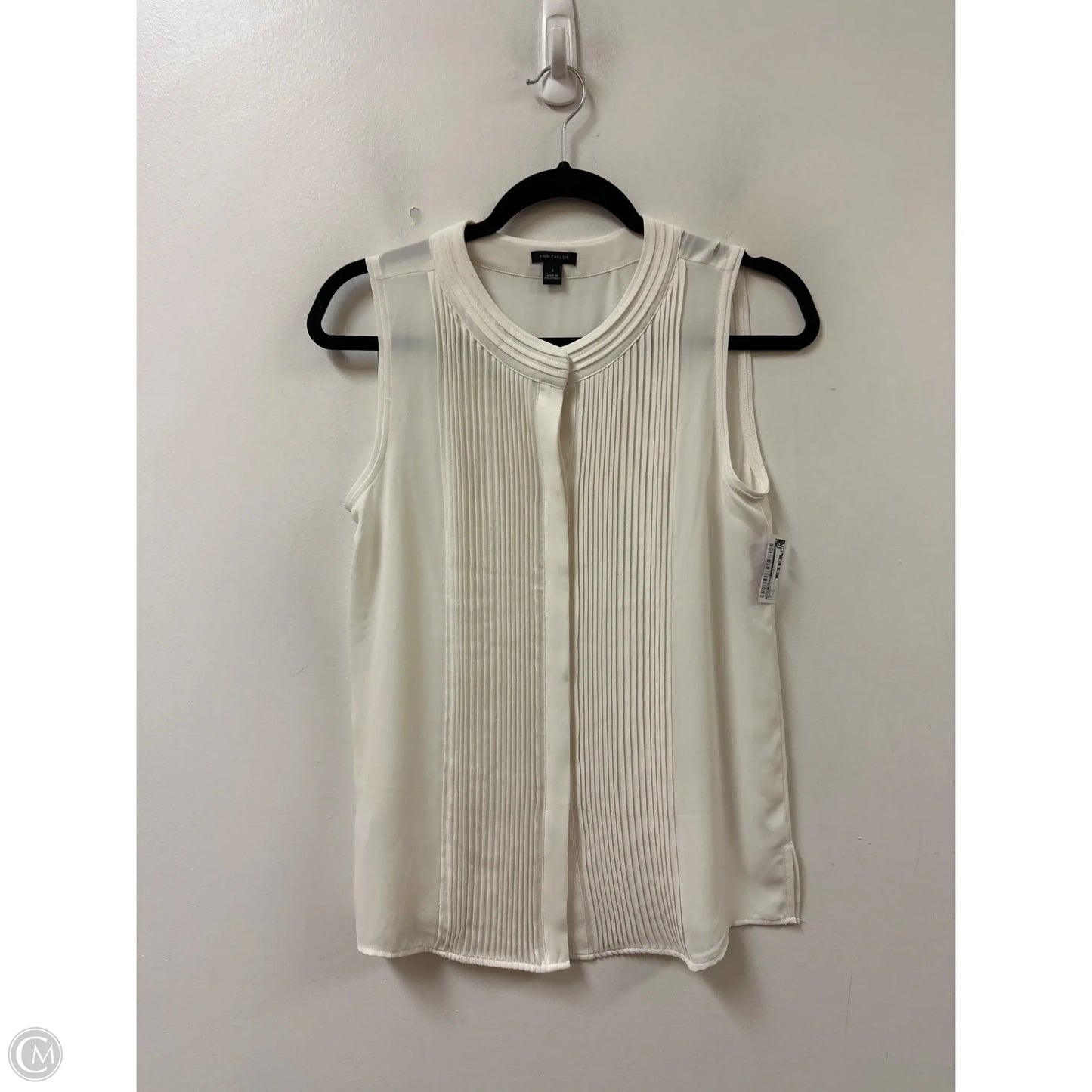 Blouse Sleeveless By Ann Taylor In White, Size: S