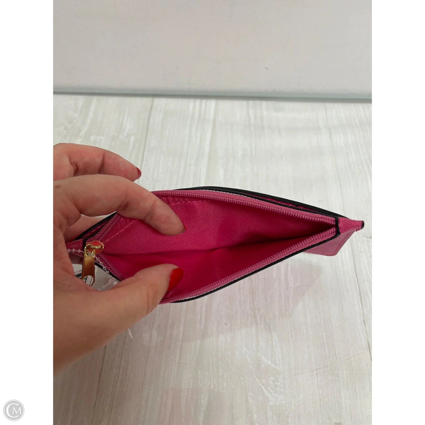 Id/card Holder By Clothes Mentor, Size: Medium
