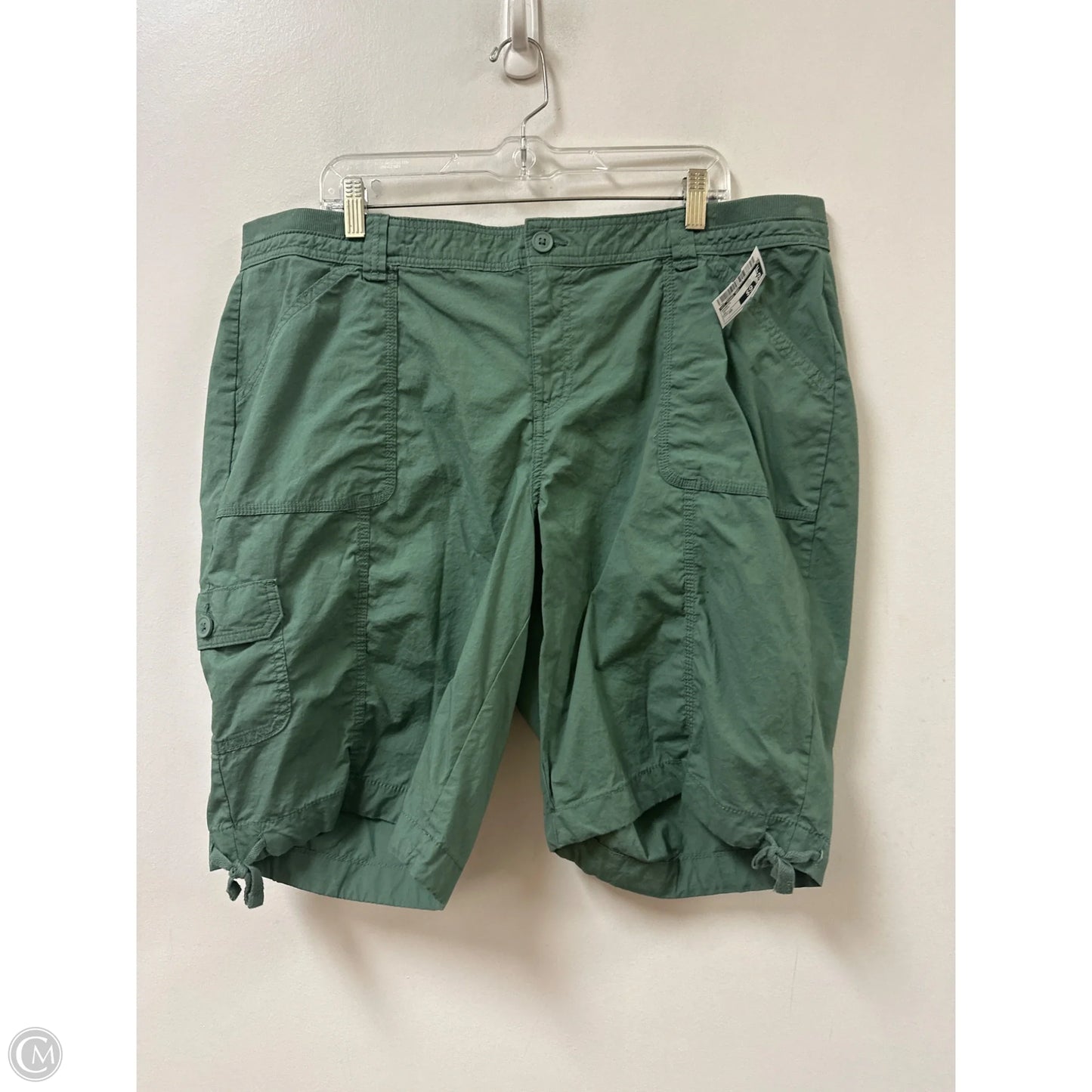 Shorts By St Johns Bay In Green, Size: 20