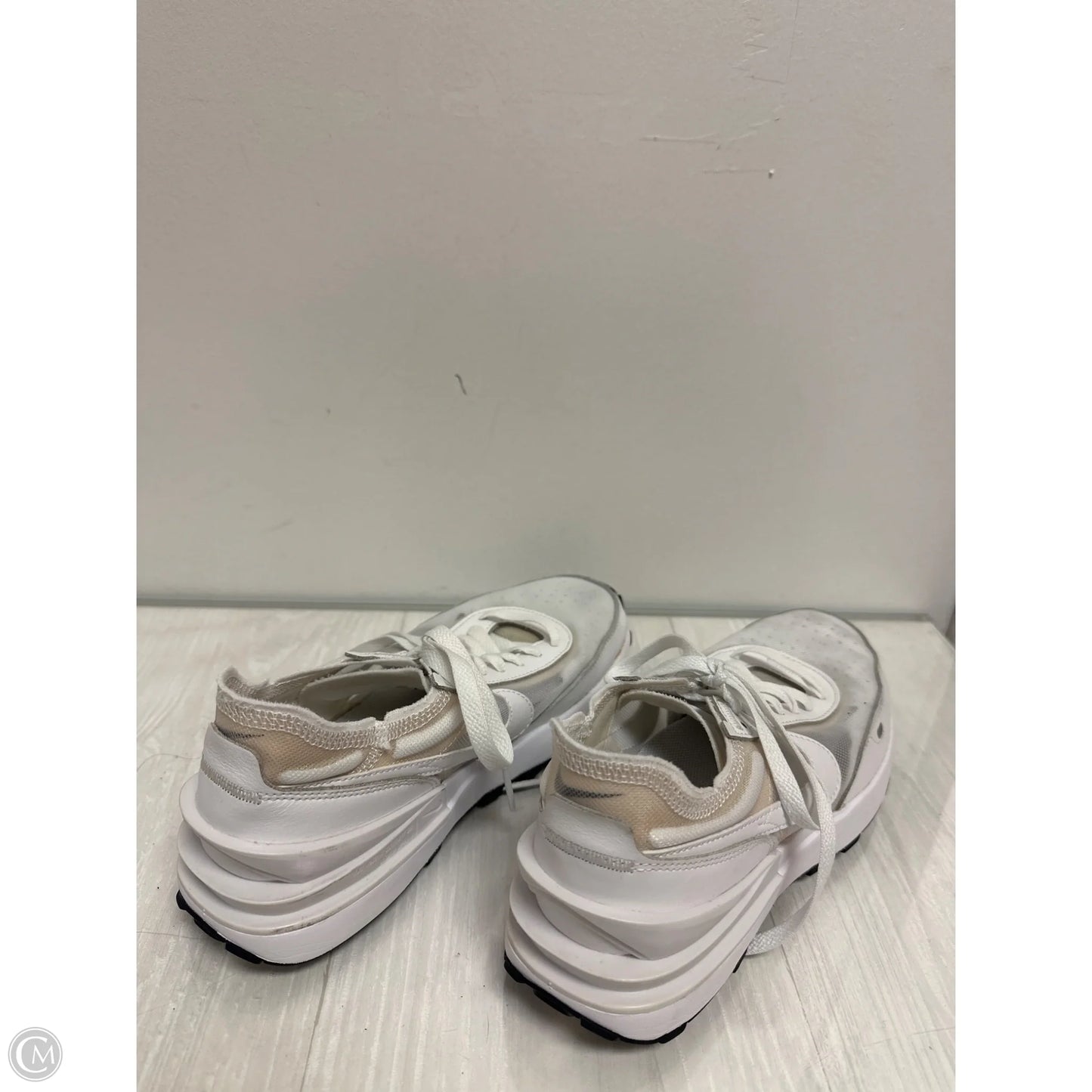 Shoes Athletic By Nike In White, Size: 7.5