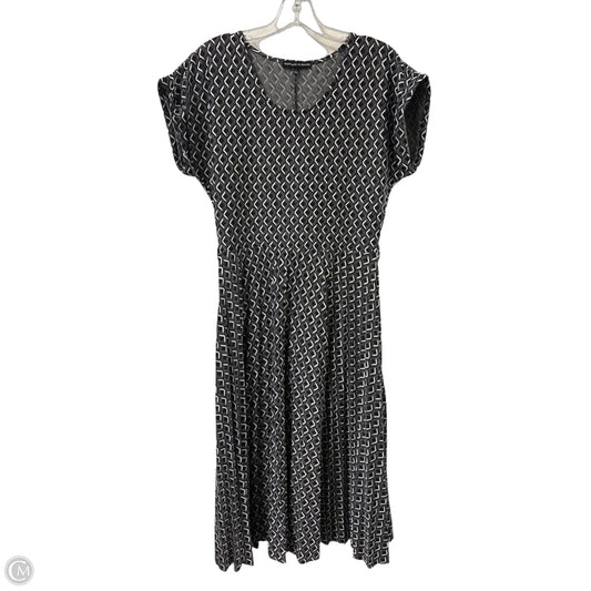 Dress Casual Midi By Clothes Mentor In Black & White, Size: L
