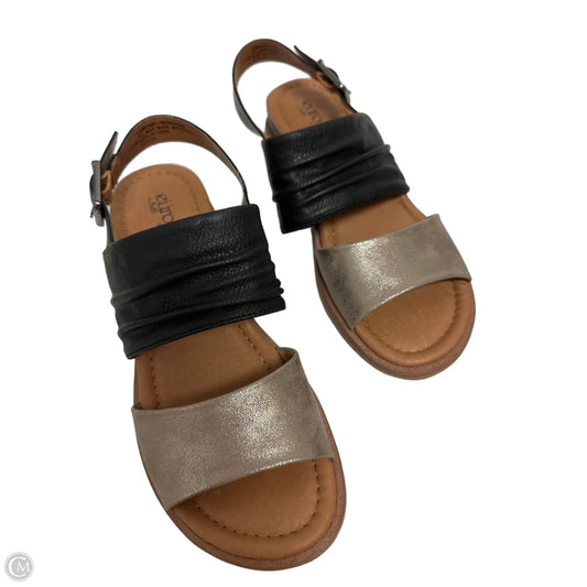 Sandals Heels Wedge By Sofft In Black & Gold, Size: 6.5