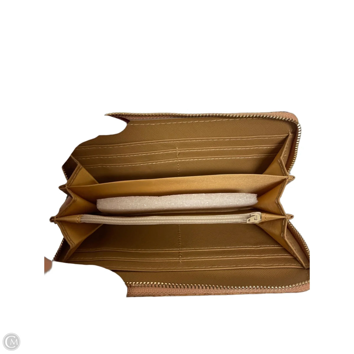 Wallet By Clothes Mentor, Size: Medium