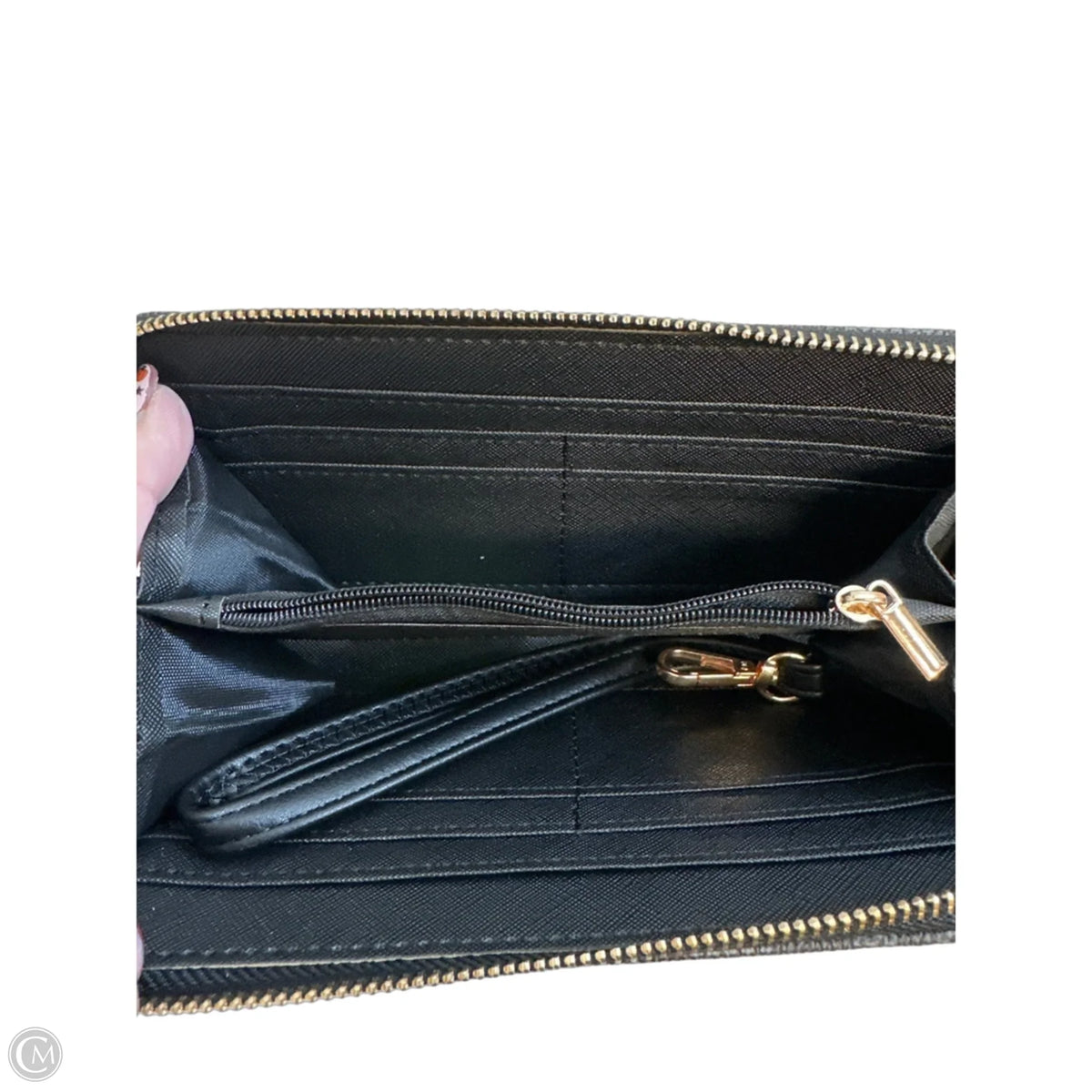 Wallet By Clothes Mentor, Size: Medium