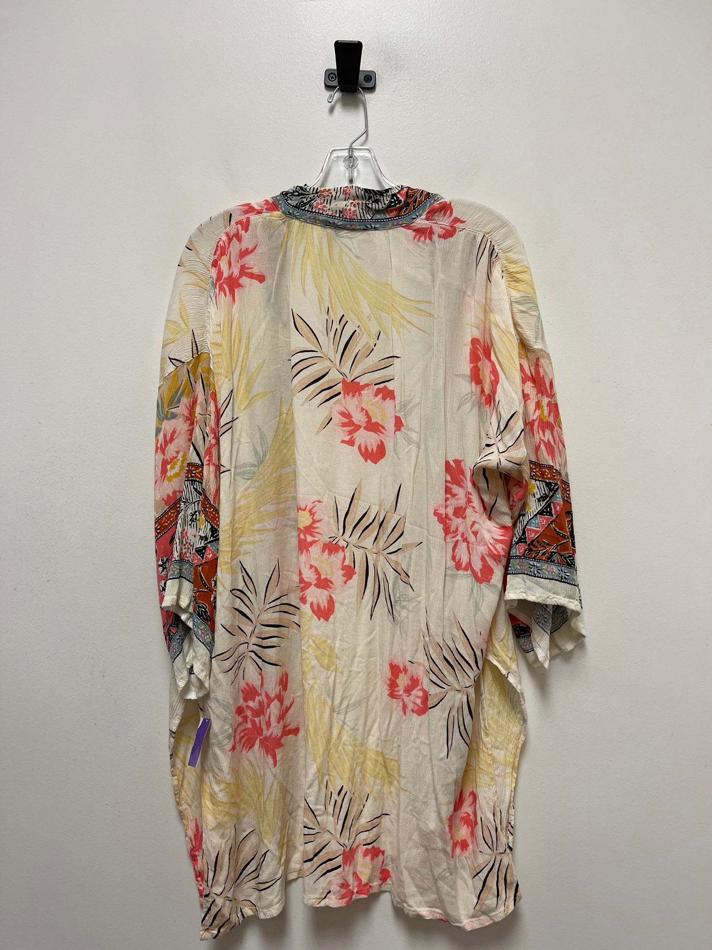 Kimono By Billabong  Size: S