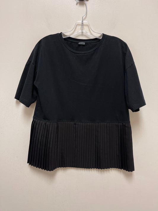 Black Top Short Sleeve Clothes Mentor, Size M