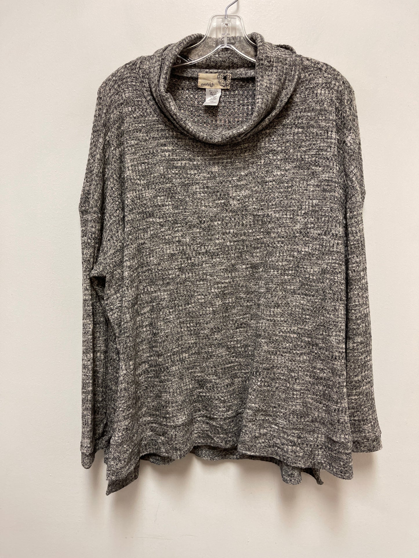 Sweater By Clothes Mentor In Grey, Size: M