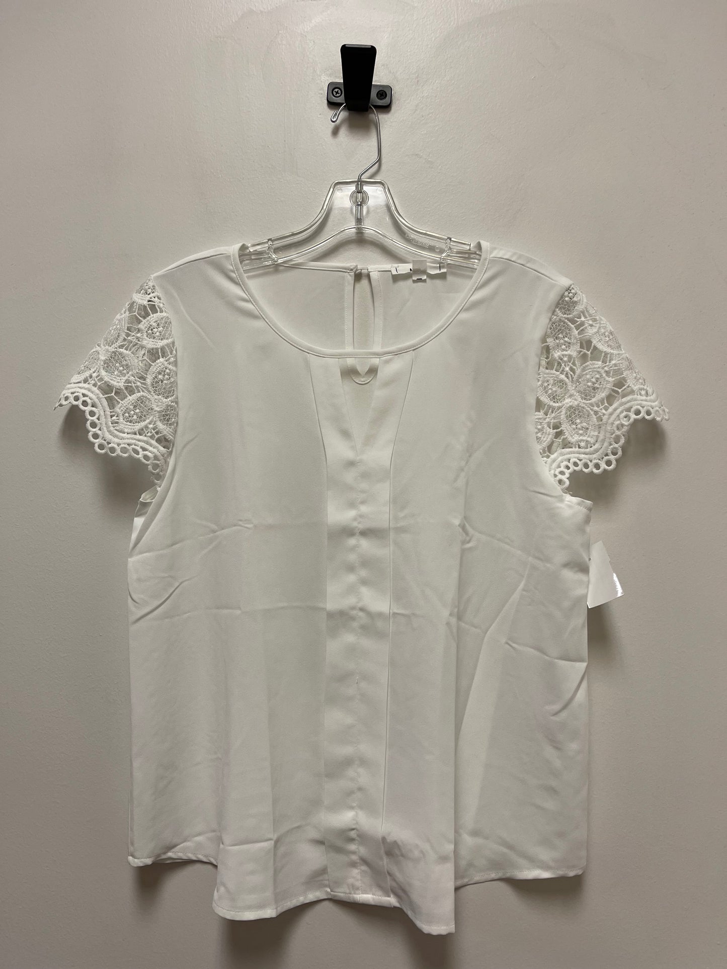 White Top Short Sleeve Mine, Size L