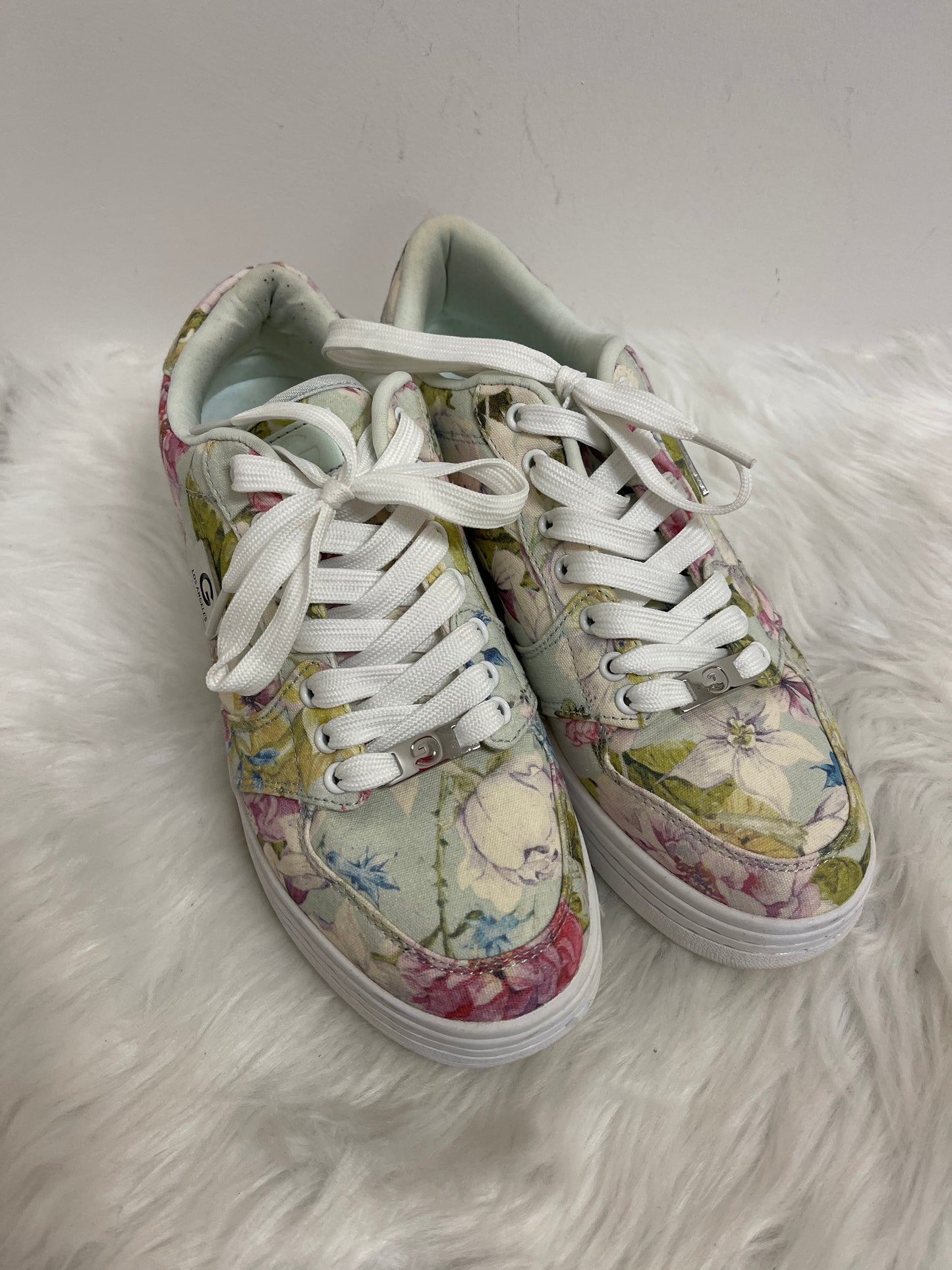 Floral Print Shoes Sneakers Guess, Size 10