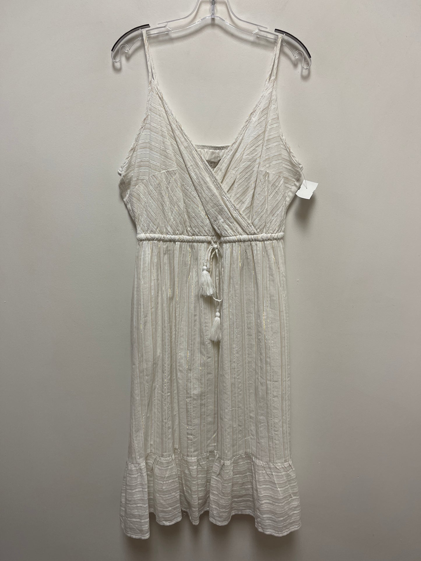 White Dress Casual Short Loft, Size Xl