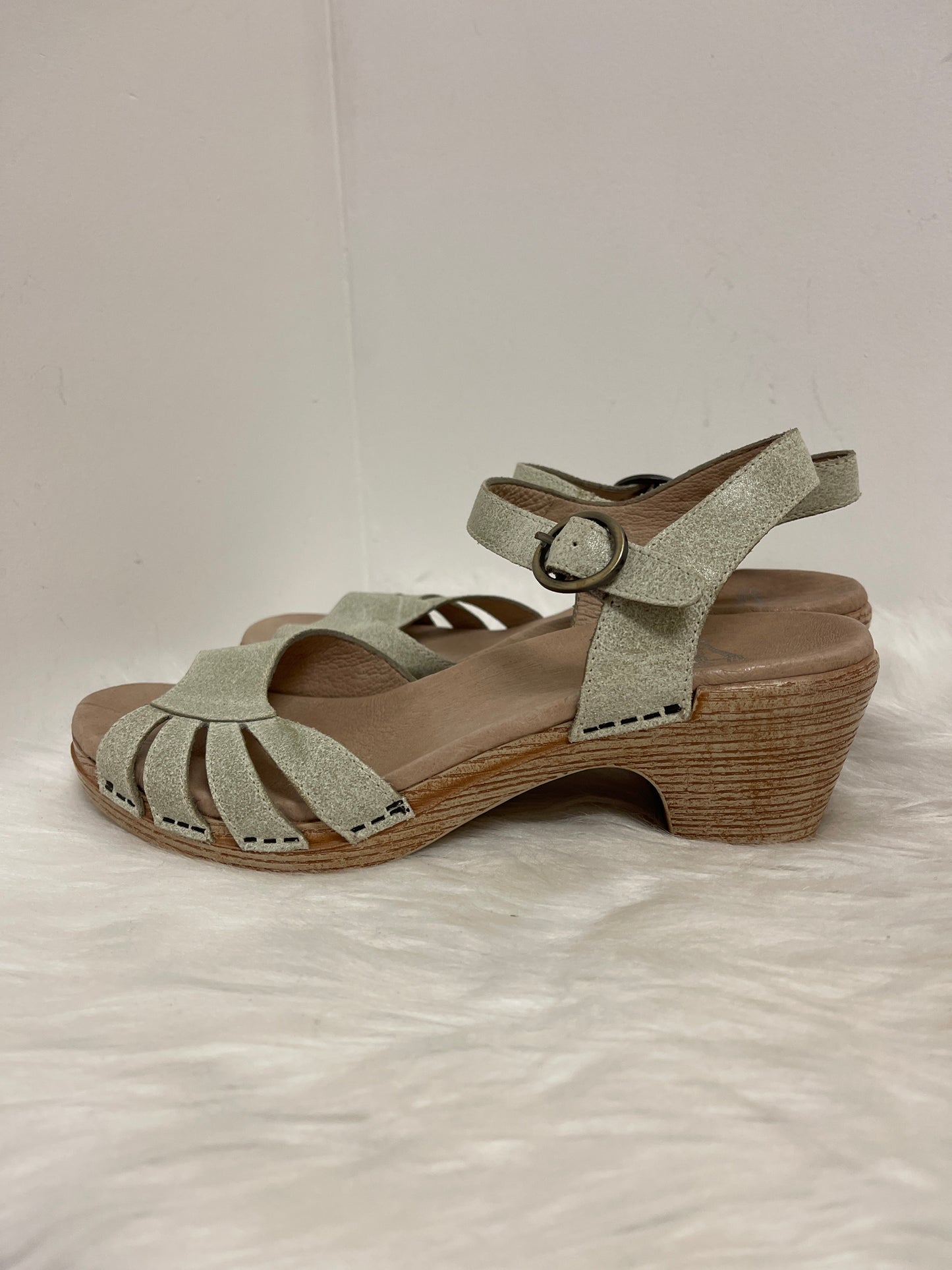 Green Sandals Heels Block Dansko, Size 8.5