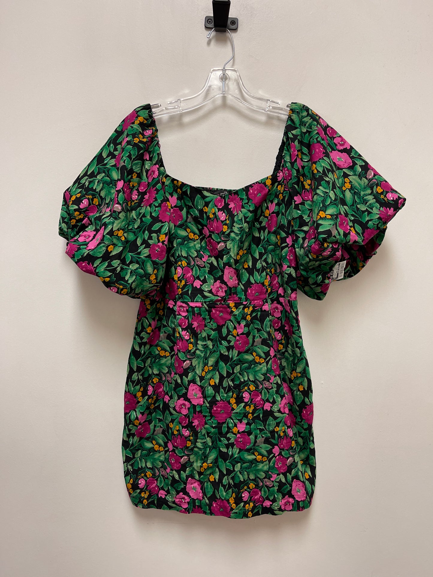 Floral Print Dress Casual Short Clothes Mentor, Size M