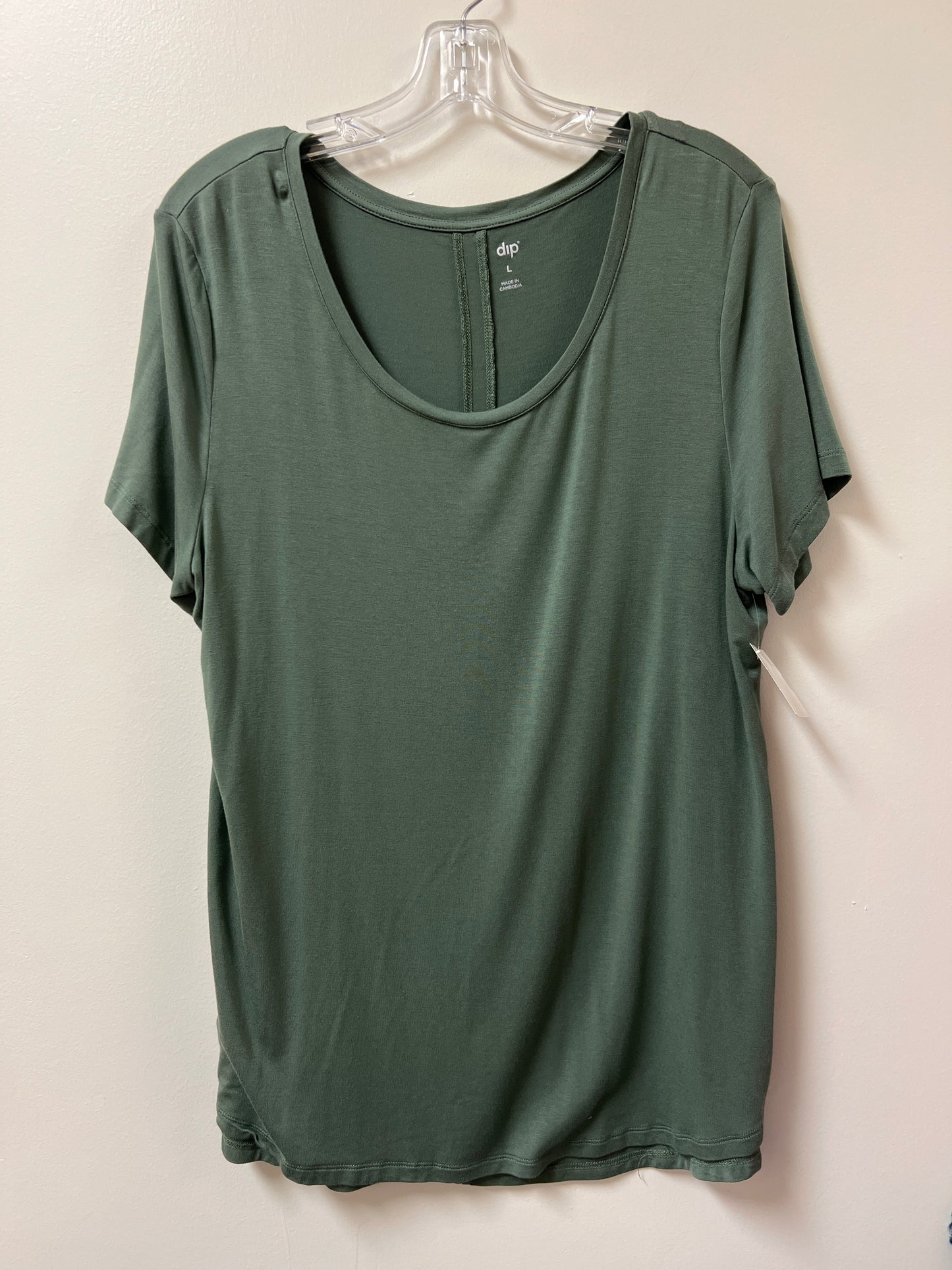 Top Short Sleeve Basic By Dip In Green, Size: L