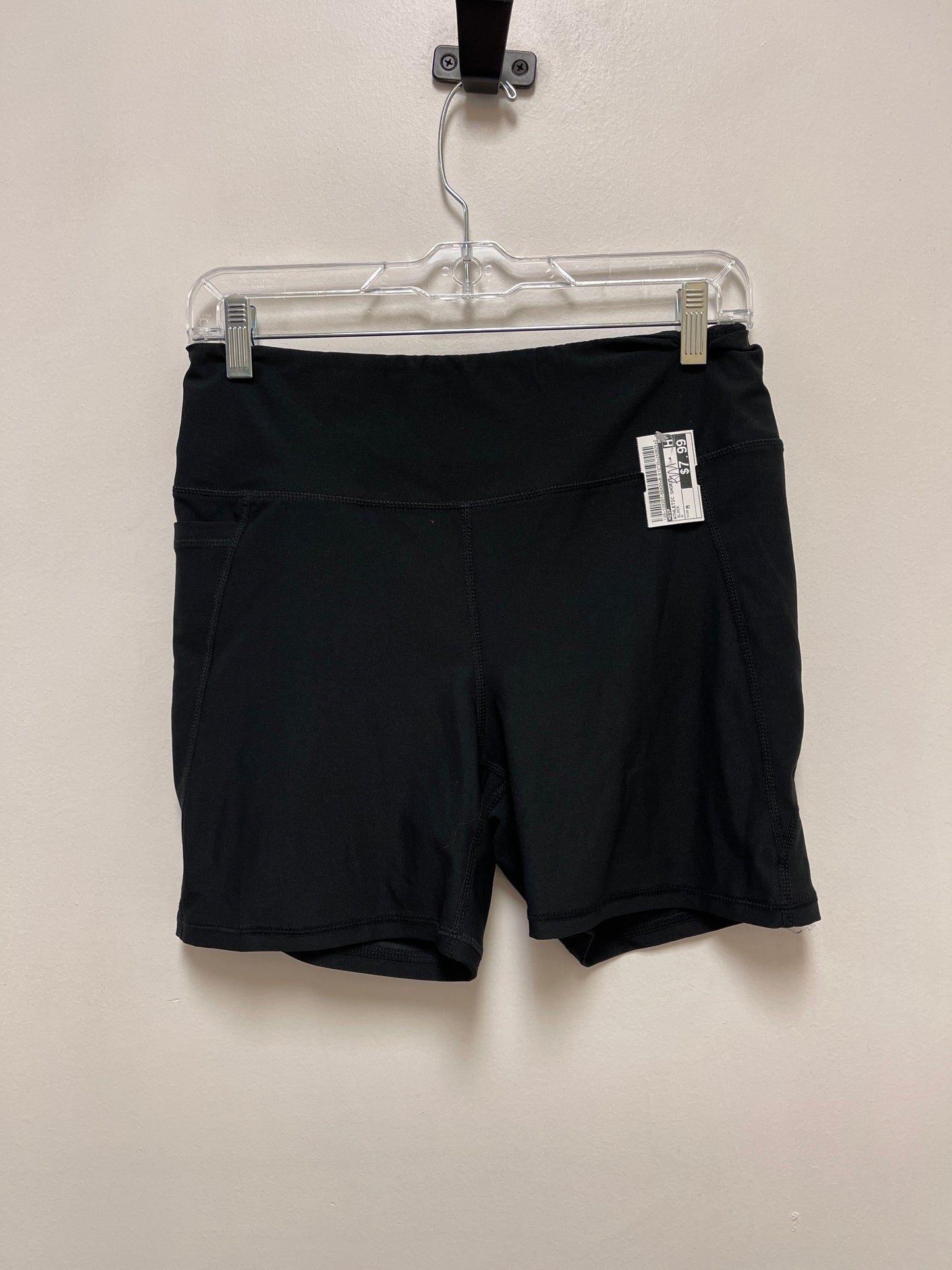 Athletic Shorts By Dip In Black, Size: M