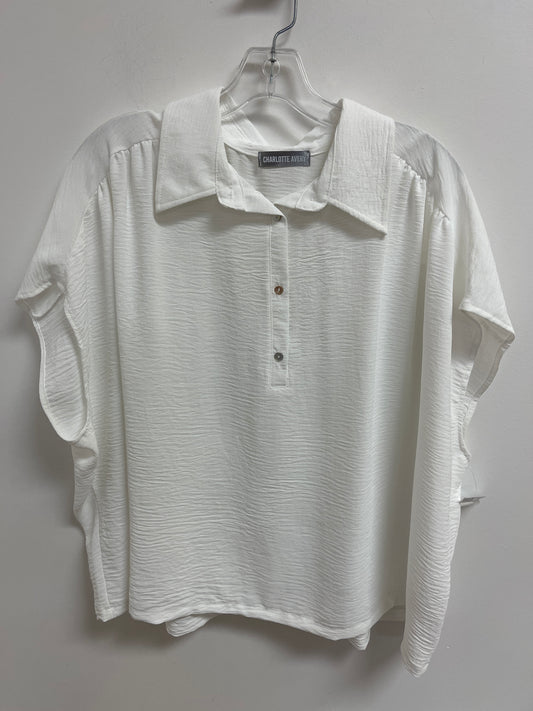 Top Short Sleeve By Clothes Mentor In White, Size: M