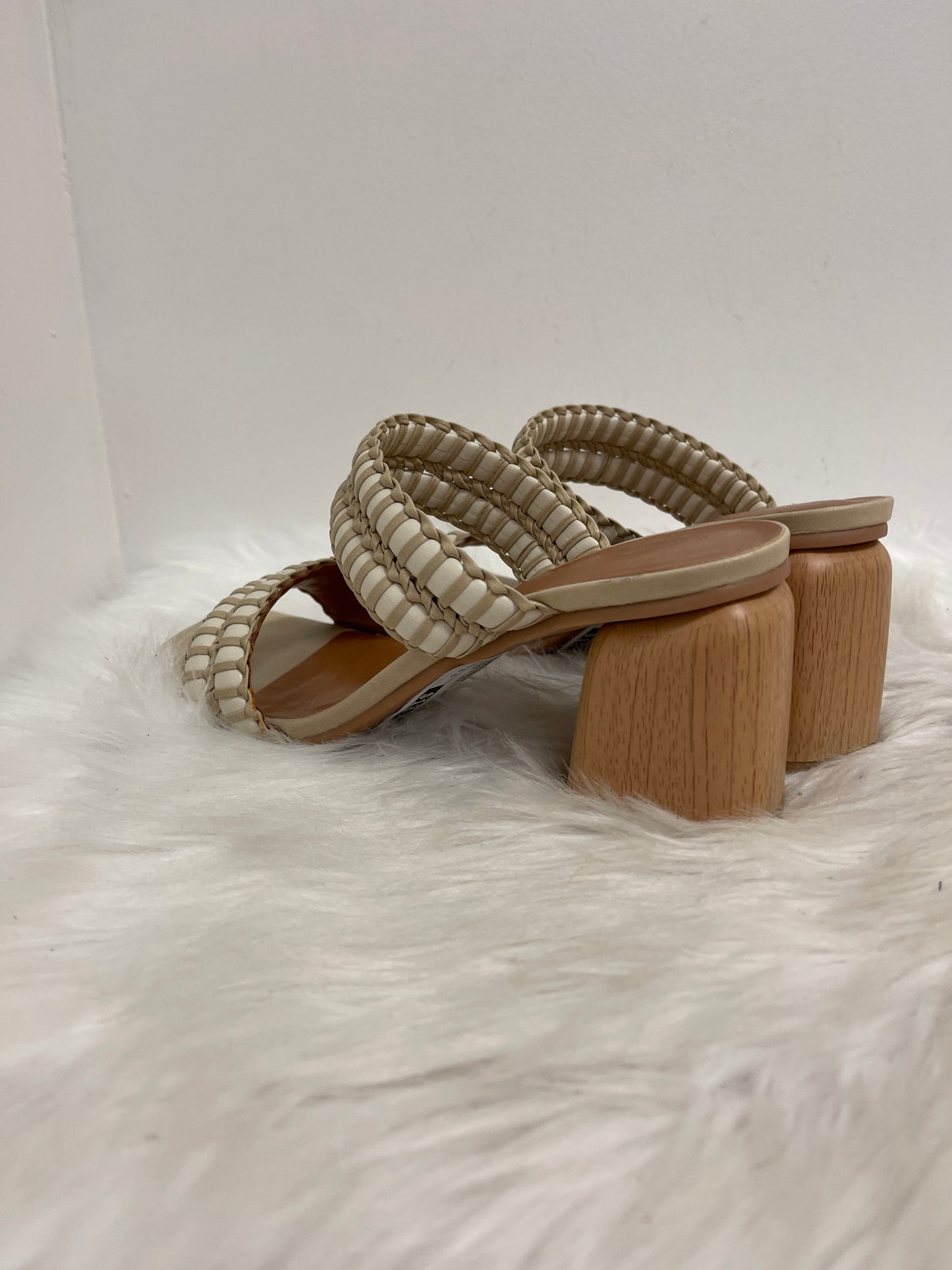 Sandals Heels Block By Universal Thread In Cream, Size: 8.5