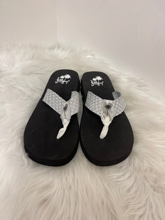 Sandals Flip Flops By Jelly Pop In Silver & White, Size: 10