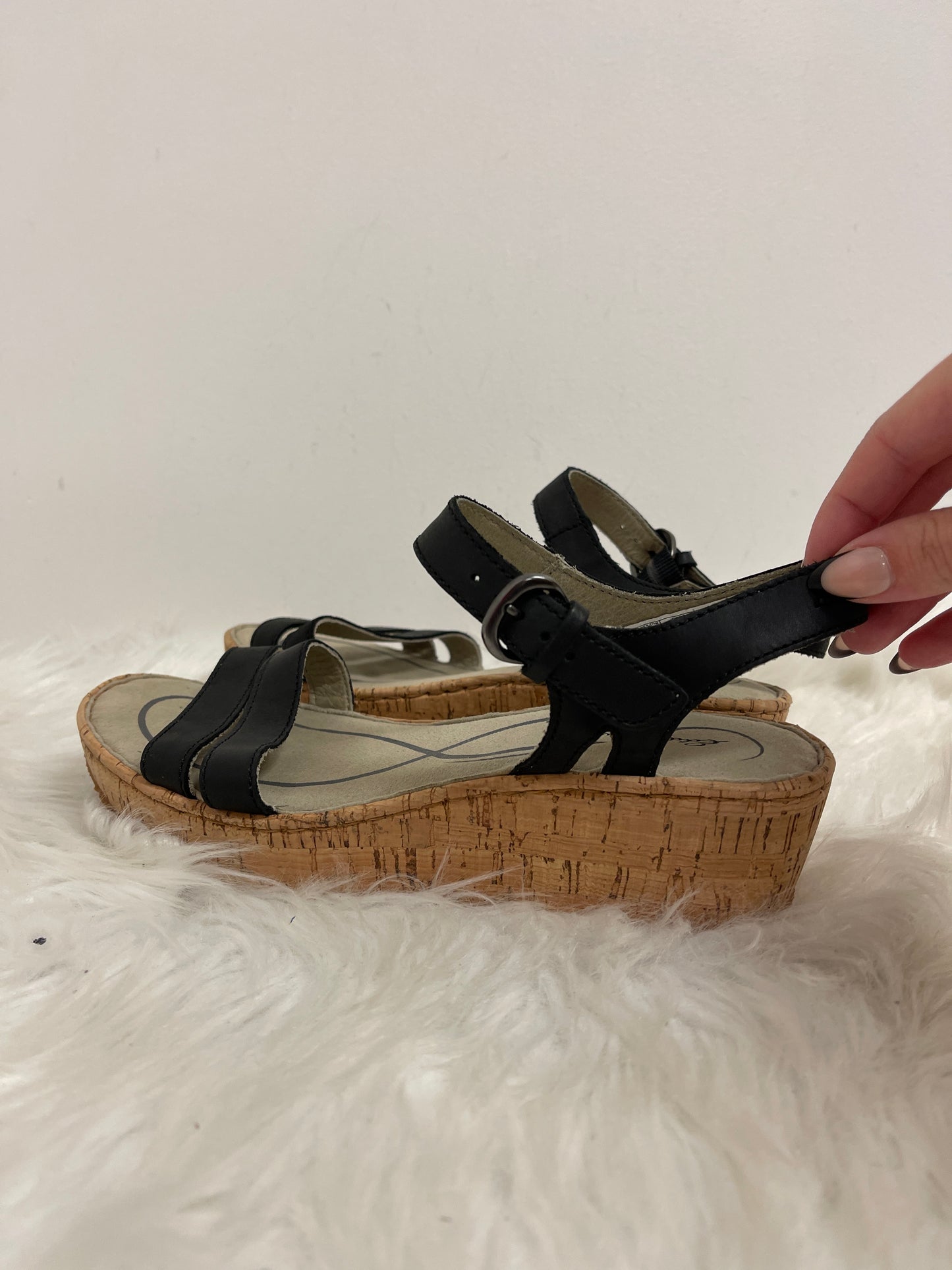 Sandals Heels Wedge By Eddie Bauer In Black, Size: 7.5