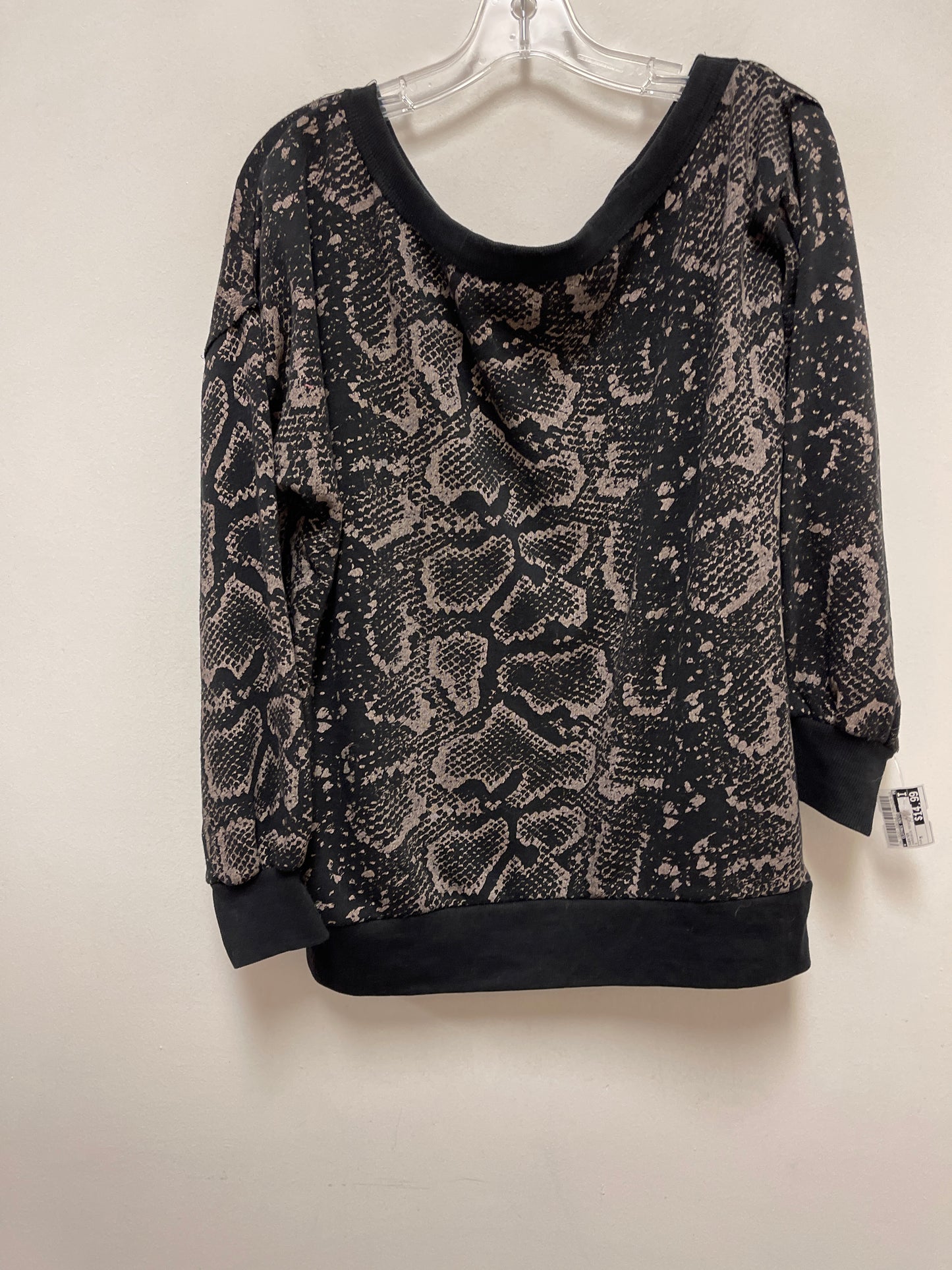 Sweater By Clothes Mentor In Snakeskin Print, Size: M