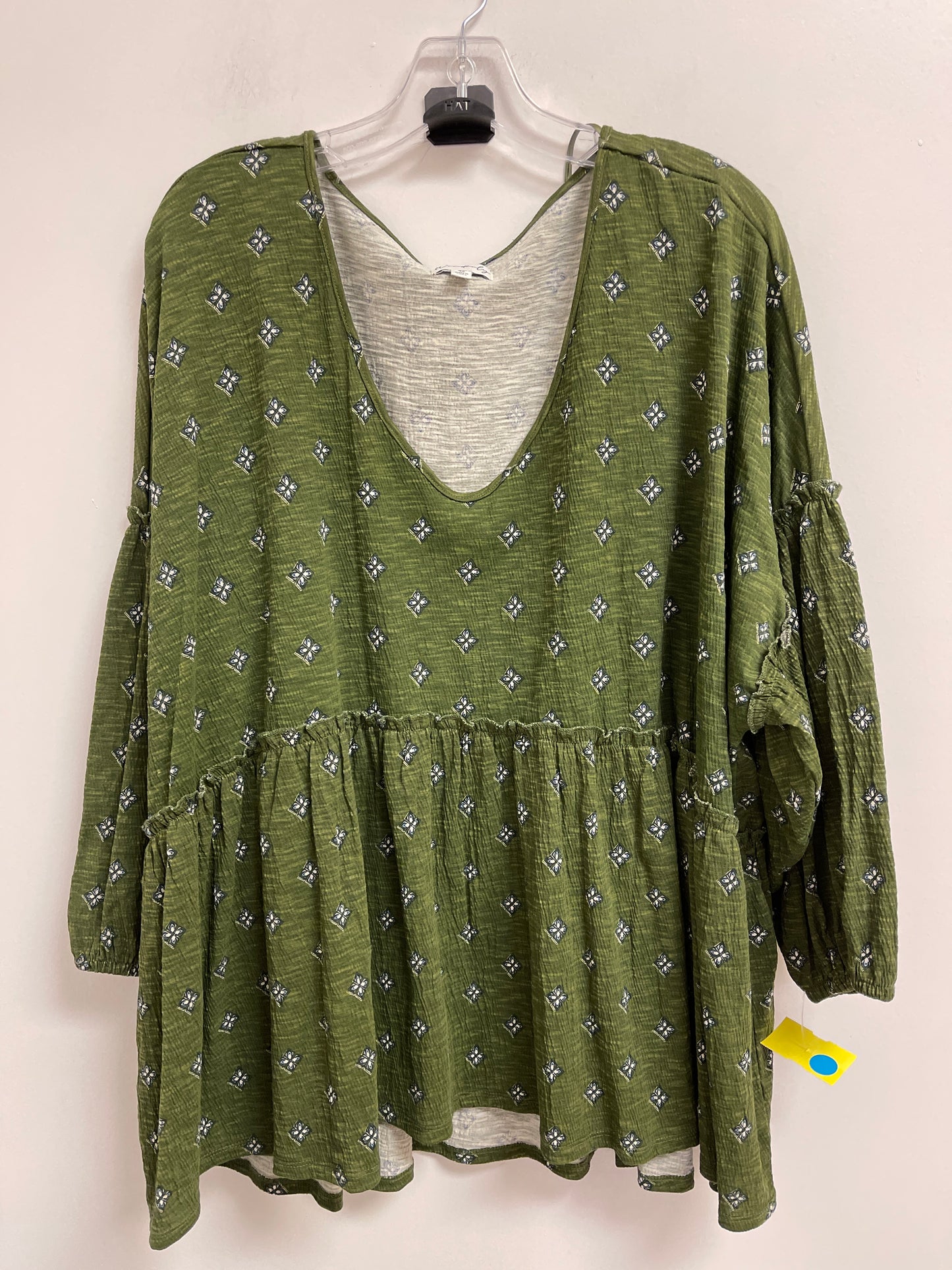 Top Long Sleeve By Wonderly In Green, Size: 4x