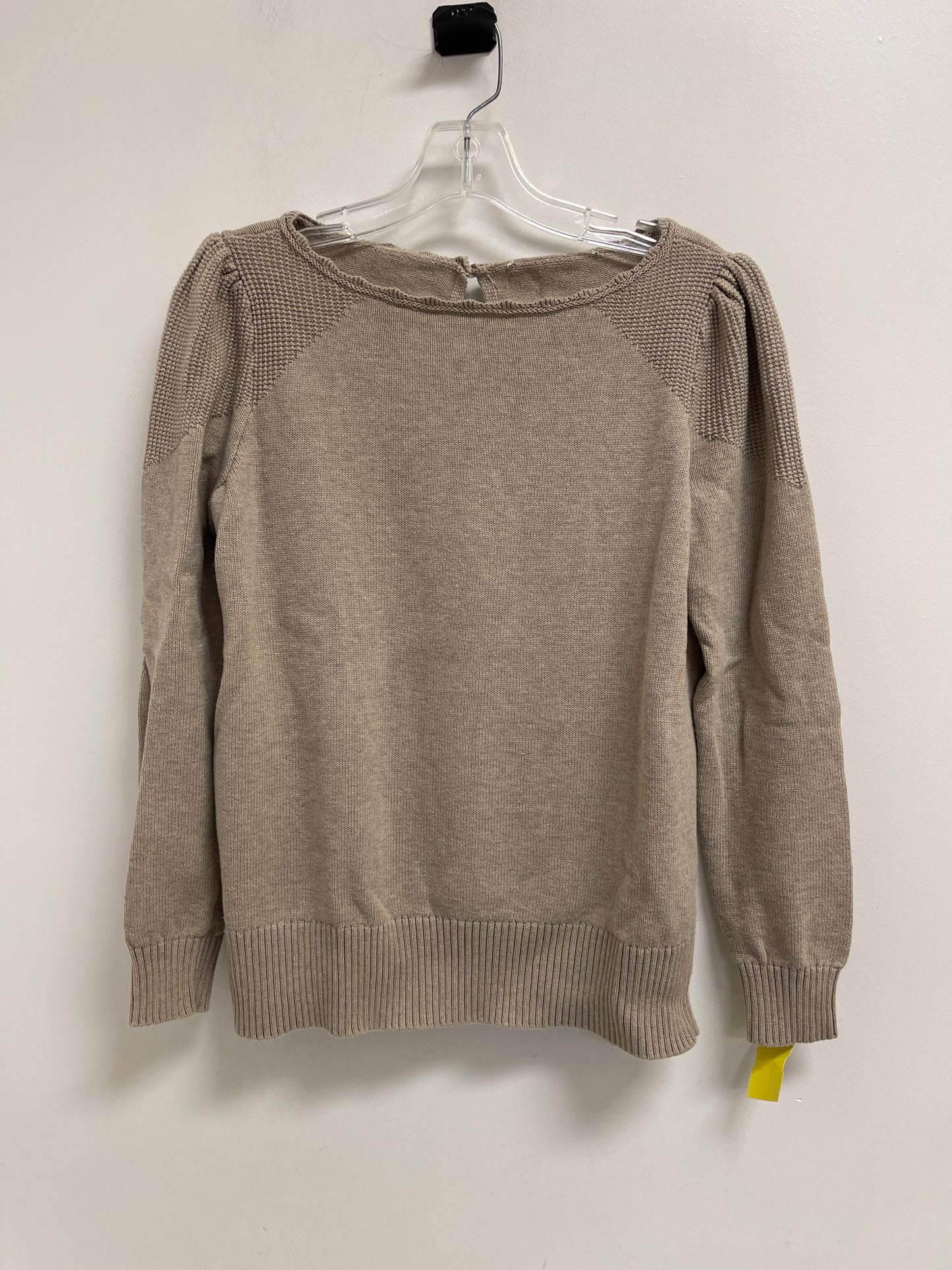 Sweater By Clothes Mentor In Cream, Size: M