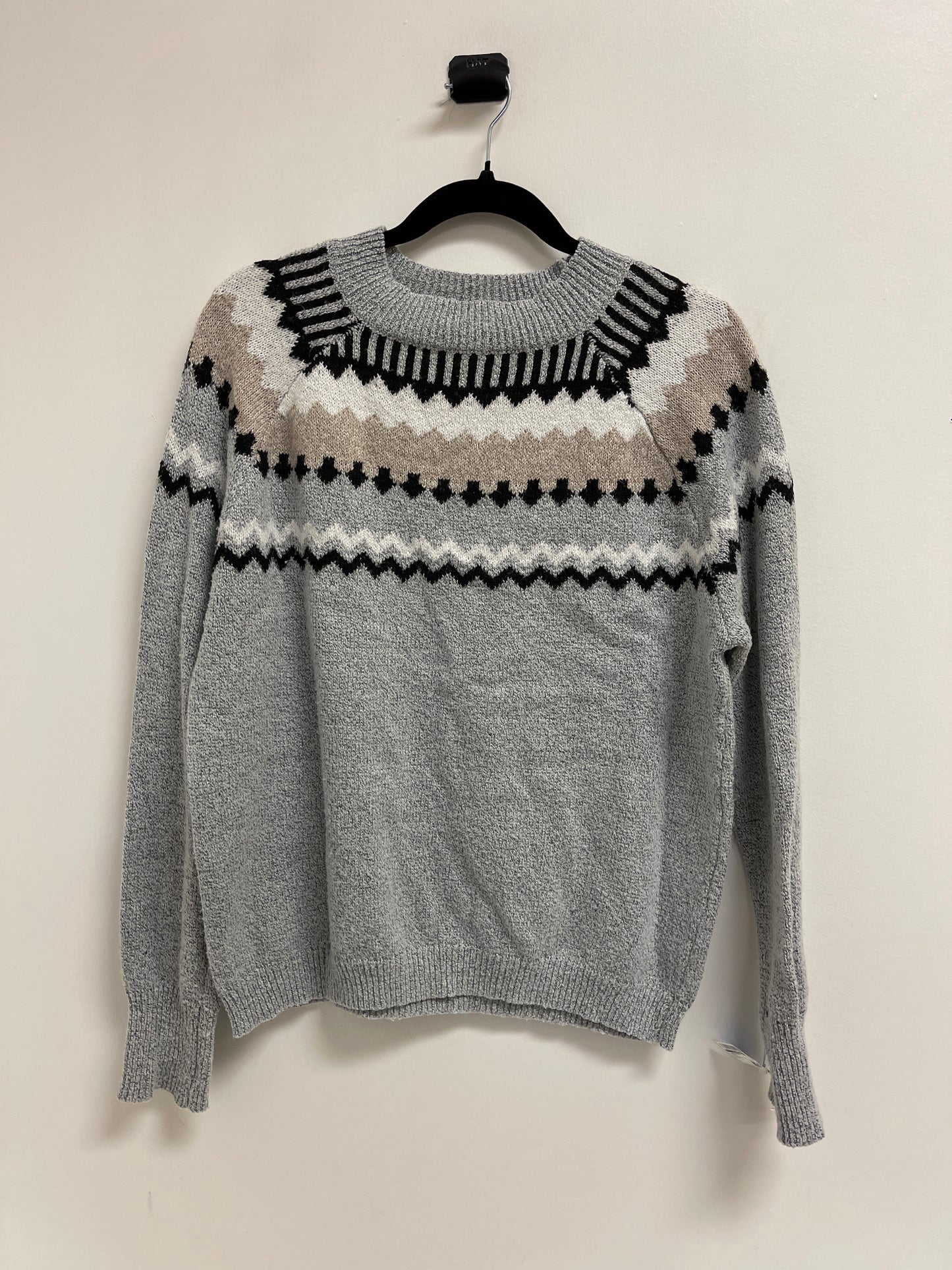 Sweater By Clothes Mentor In Grey, Size: L