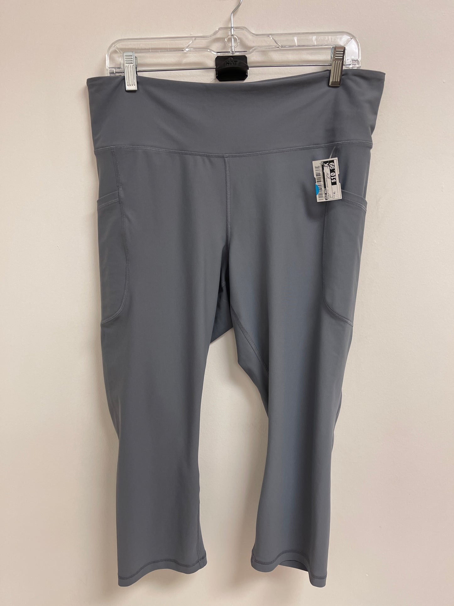 Athletic Leggings By Old Navy In Grey, Size: Xl