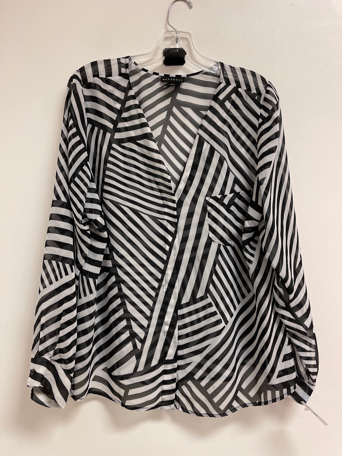 Top Long Sleeve By Metaphor In Black & White, Size: Xl