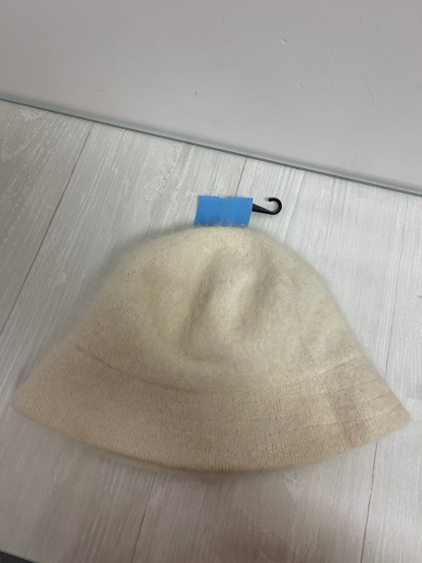 Hat Bucket By Clothes Mentor