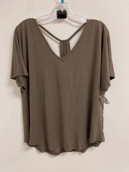 Top Short Sleeve By Clothes Mentor In Brown, Size: L