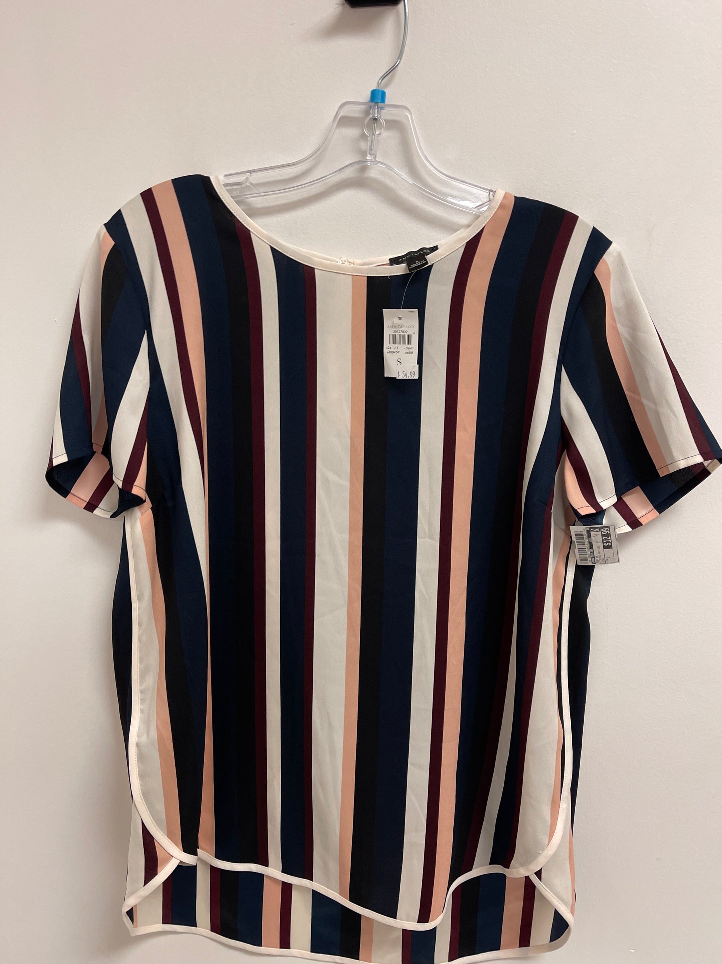 Top Short Sleeve By Ann Taylor In Striped Pattern, Size: S