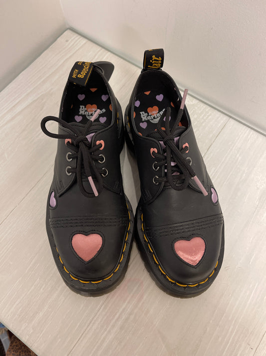 Shoes Heels Platform By Dr Martens In Black & Pink, Size: 6