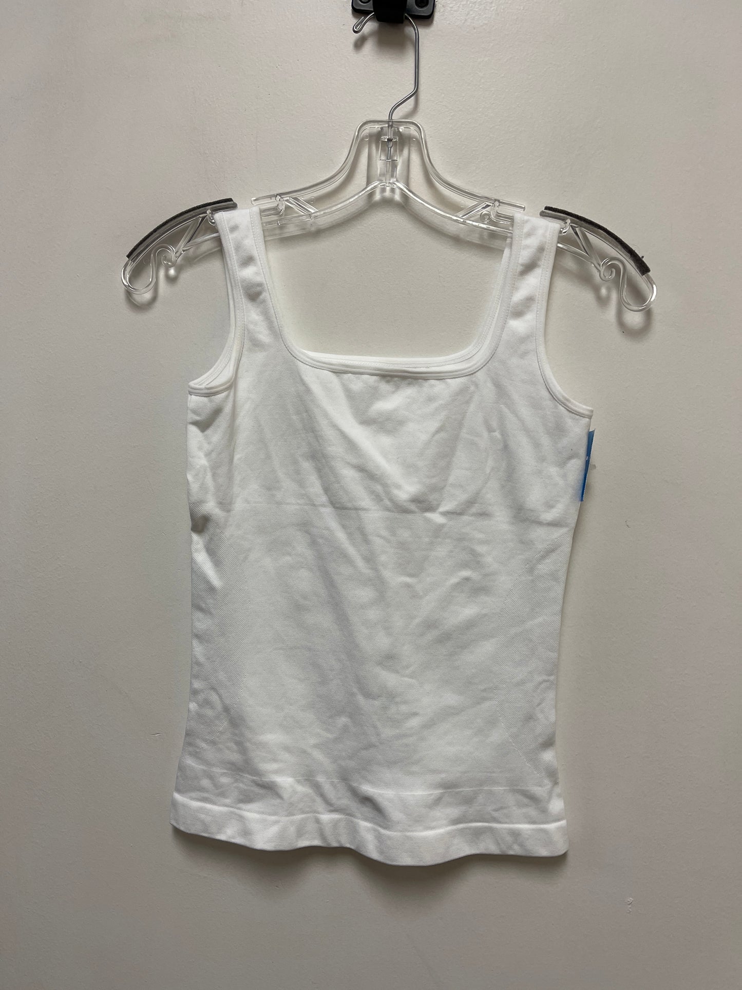 Tank Top By Clothes Mentor In White, Size: M