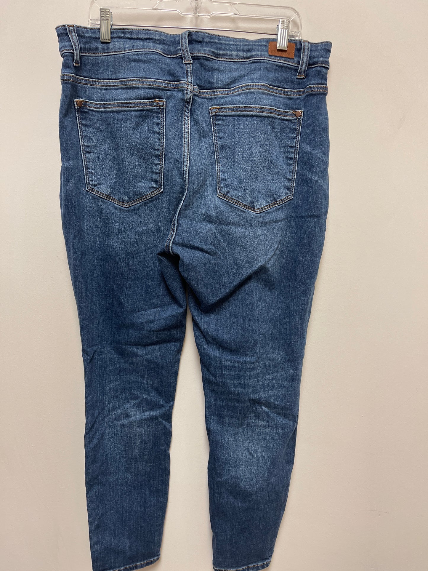 Jeans Skinny By Judy Blue In Blue Denim, Size: 16