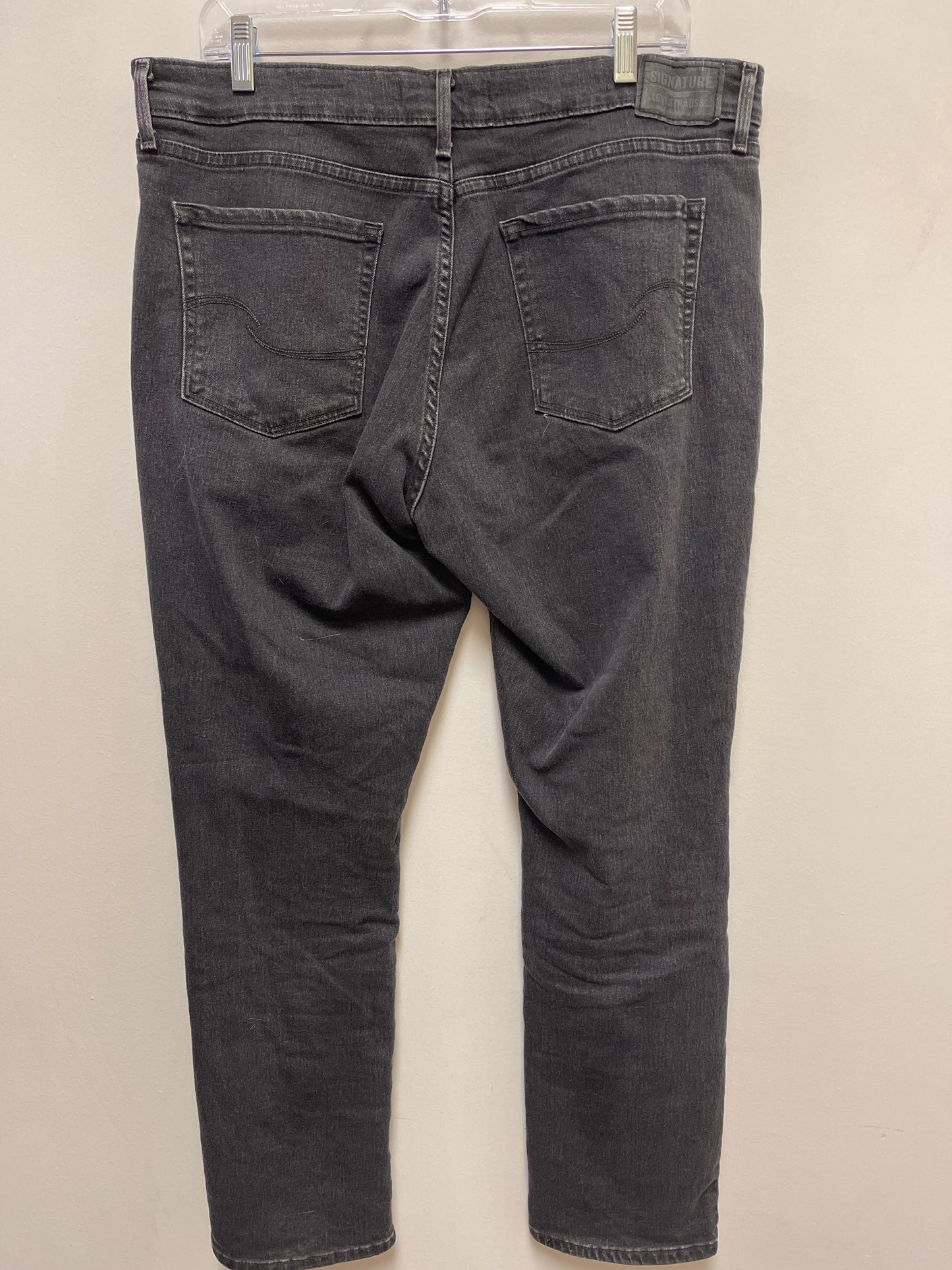 Jeans Straight By Levis In Grey Denim, Size: 14