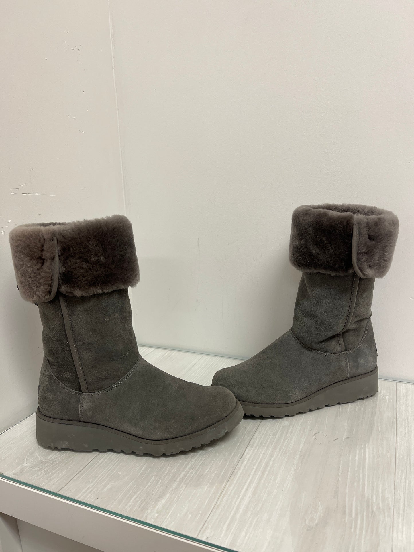 Boots Snow By Ugg In Grey, Size: 8.5