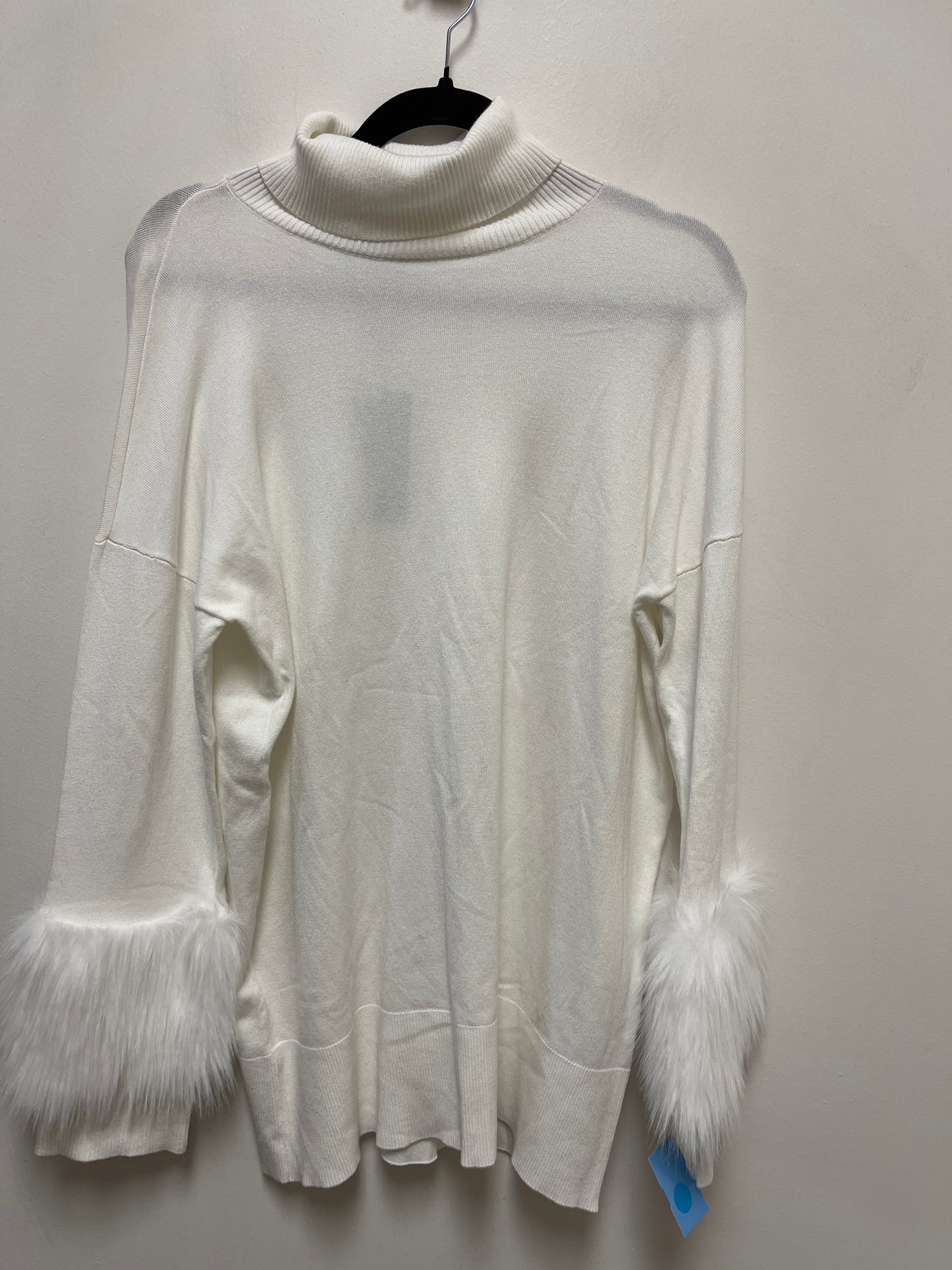 Sweater By Preston And New York In White, Size: M