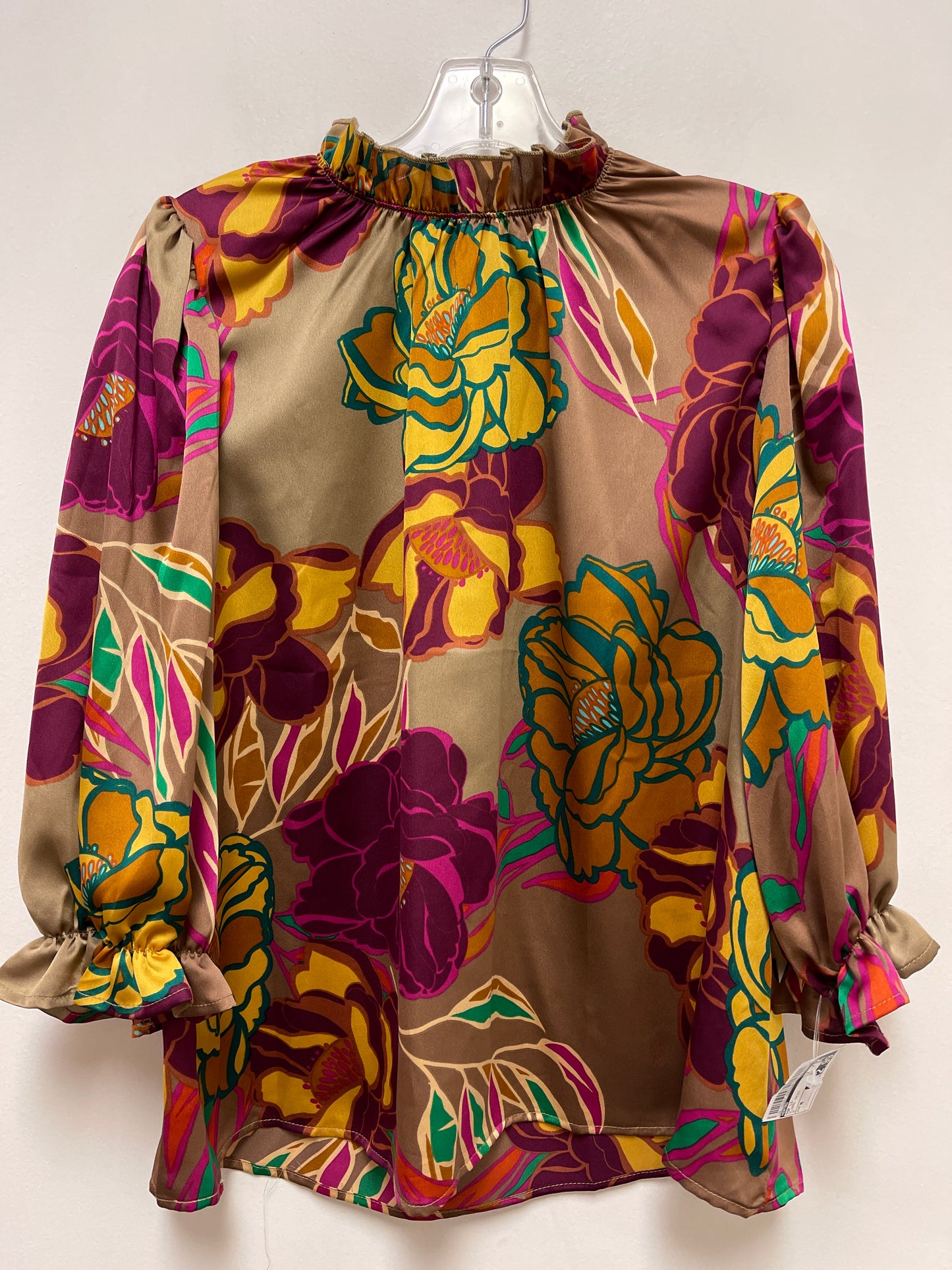 Top Long Sleeve By Entro In Floral Print, Size: M