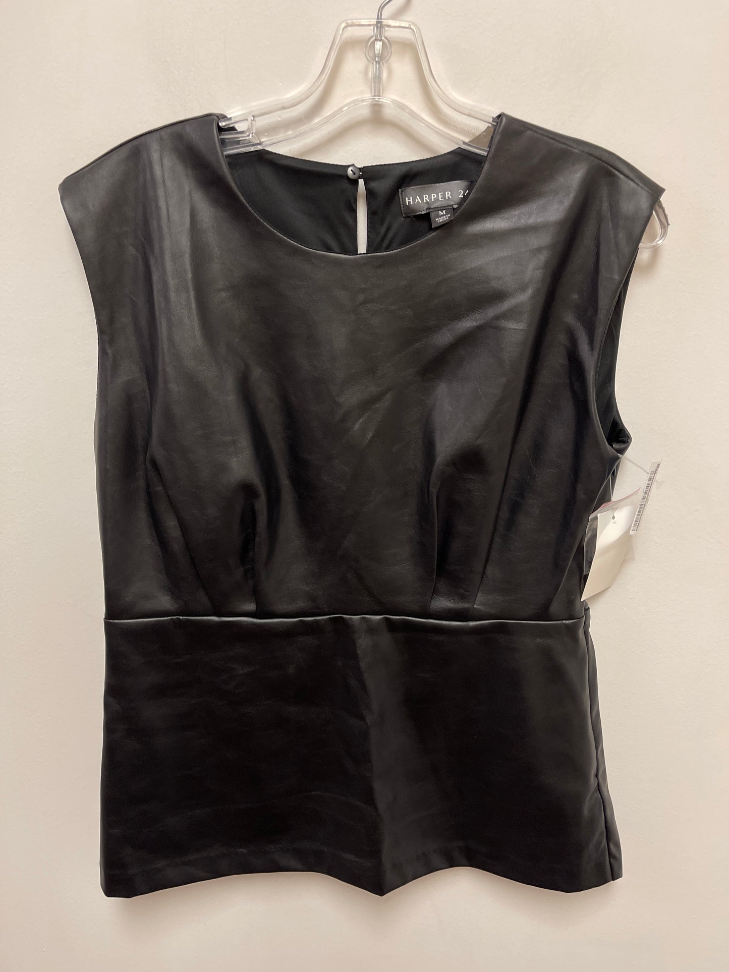 Top Sleeveless By Clothes Mentor In Black, Size: M