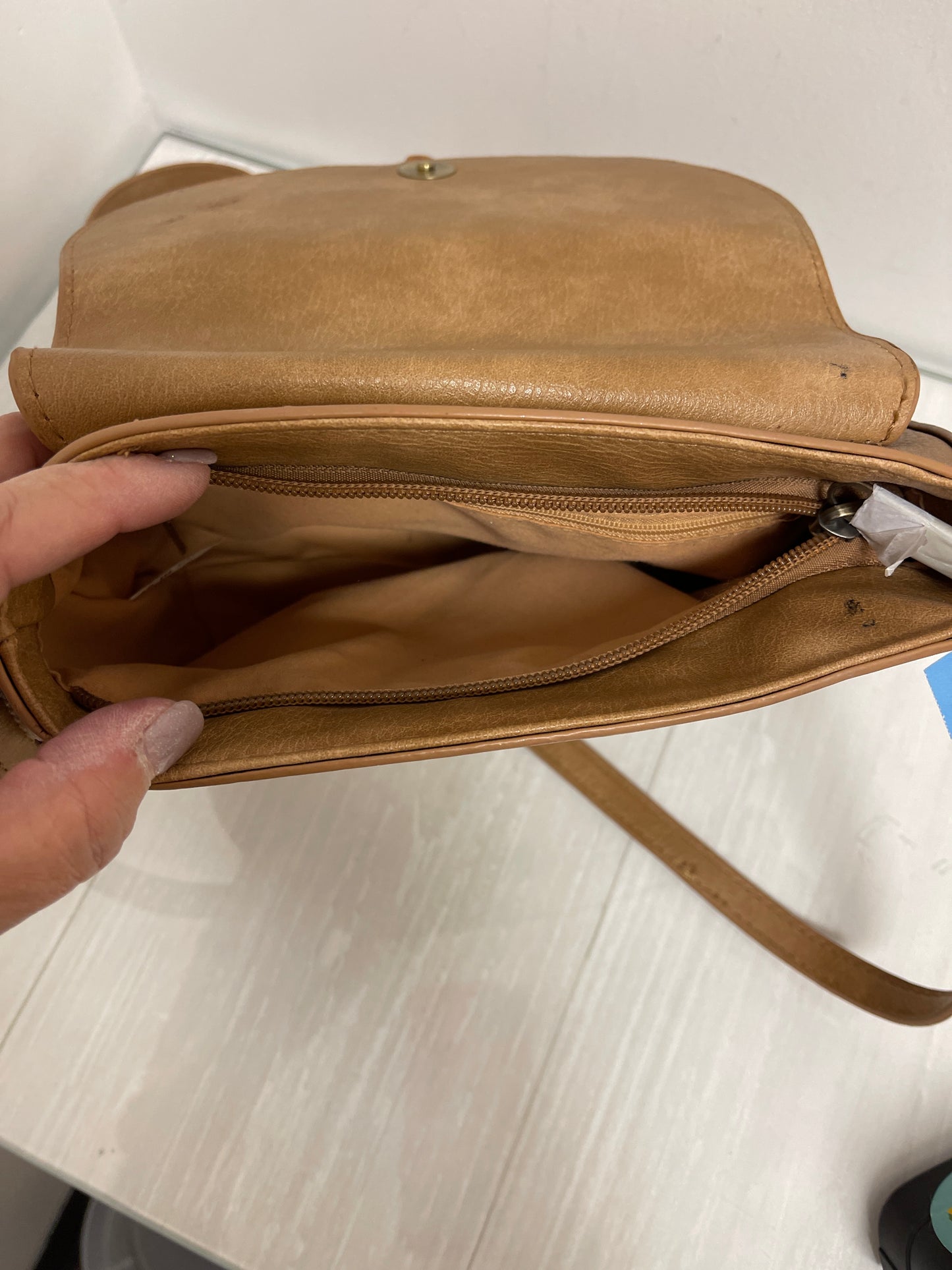 Crossbody By Clothes Mentor, Size: Medium